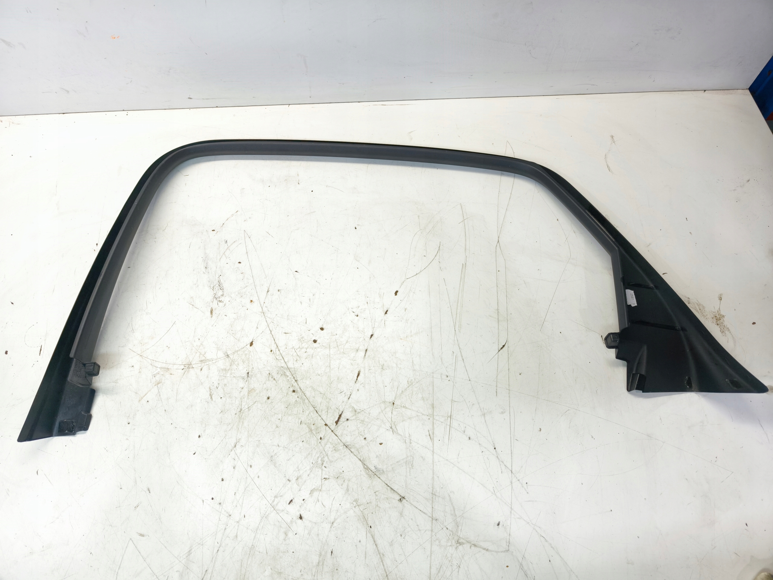 frame cover door left rear part AUDI A4 B9 sedan 8W5867671