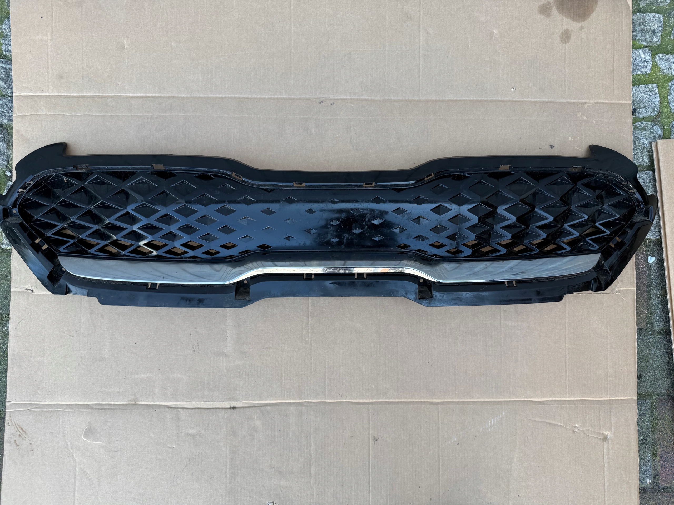 KIA NIRO LIFT ATRAPA GRILL 86350-G5500 GIELDA