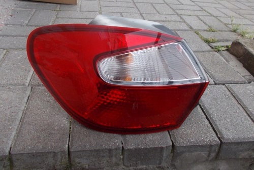 HYUNDAI I10 20+ LEWA TYLNA ZWYKŁA LAMPA ORYGINAŁ EUROPA