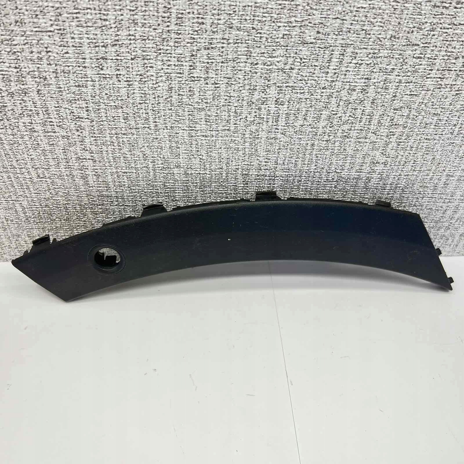SEAT ARONA lišta nárazníku pravý záď 6F9853026