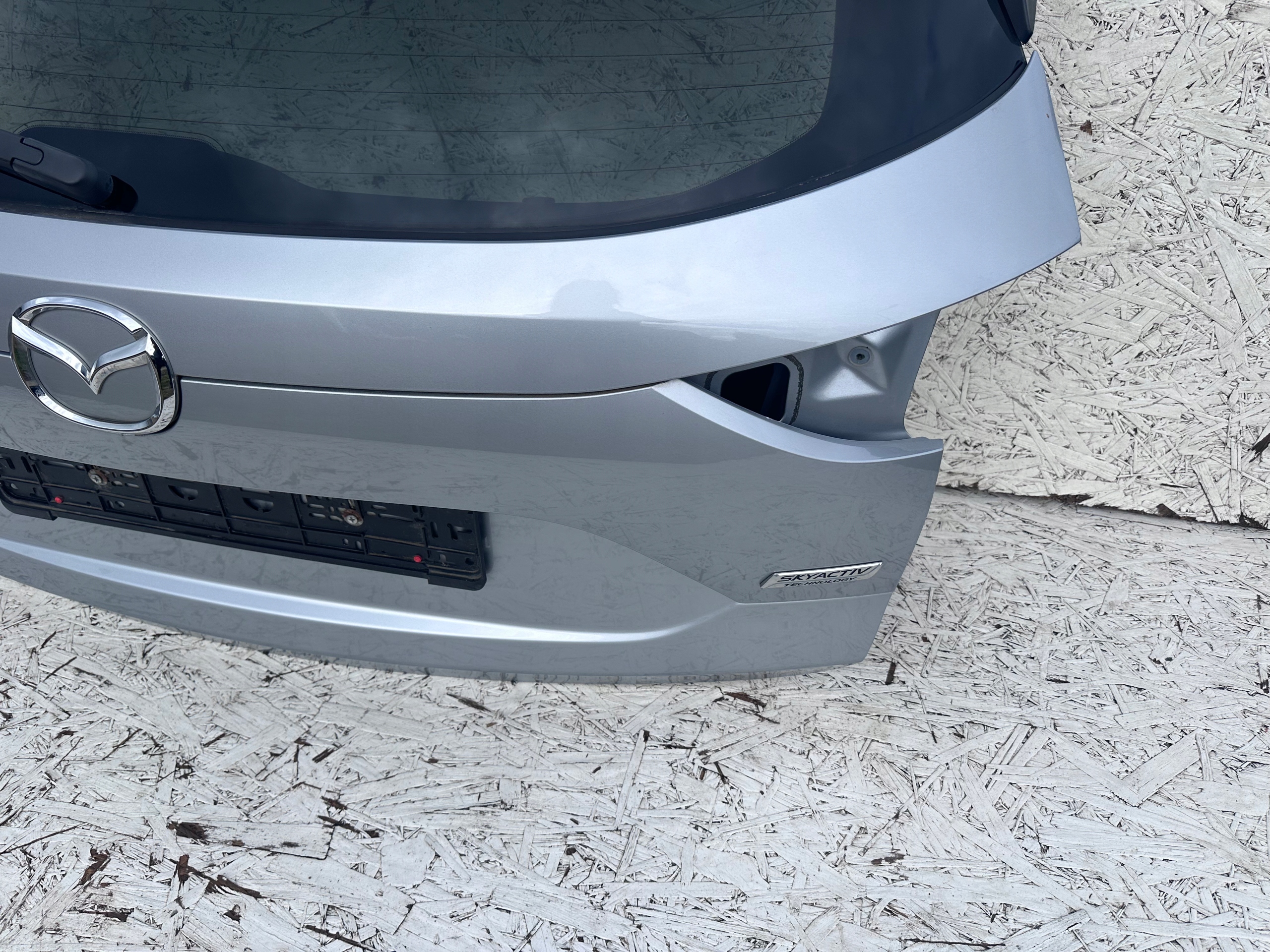 CX-5 II KLAPA TYŁ TYLNA SZYBA SREBRNA 45P Typ samochodu Samochody osobowe