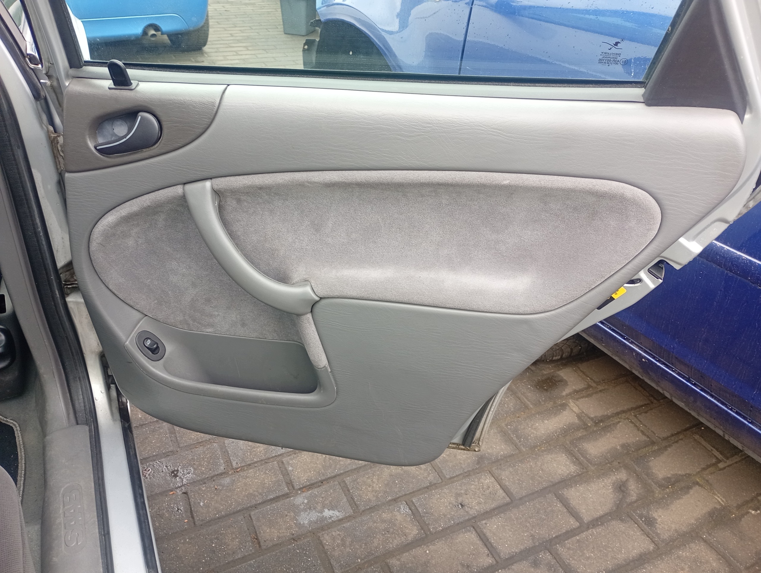 upholstery right side right rear part rear Saab 93 9-3 98-02
