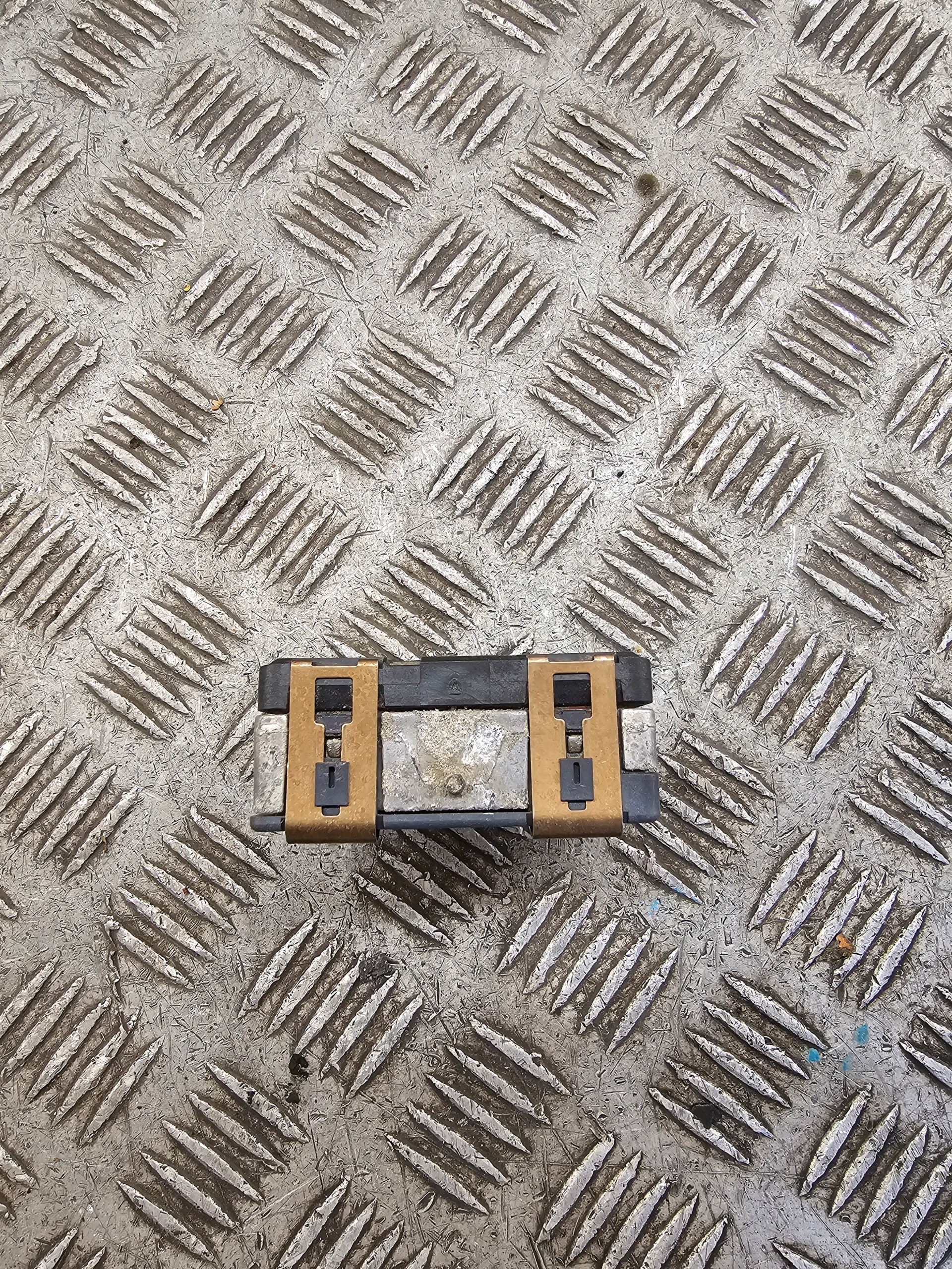 MERCEDES SPRINTER 907 910 RADAR SENSOR DISTRONIC A9079006004
