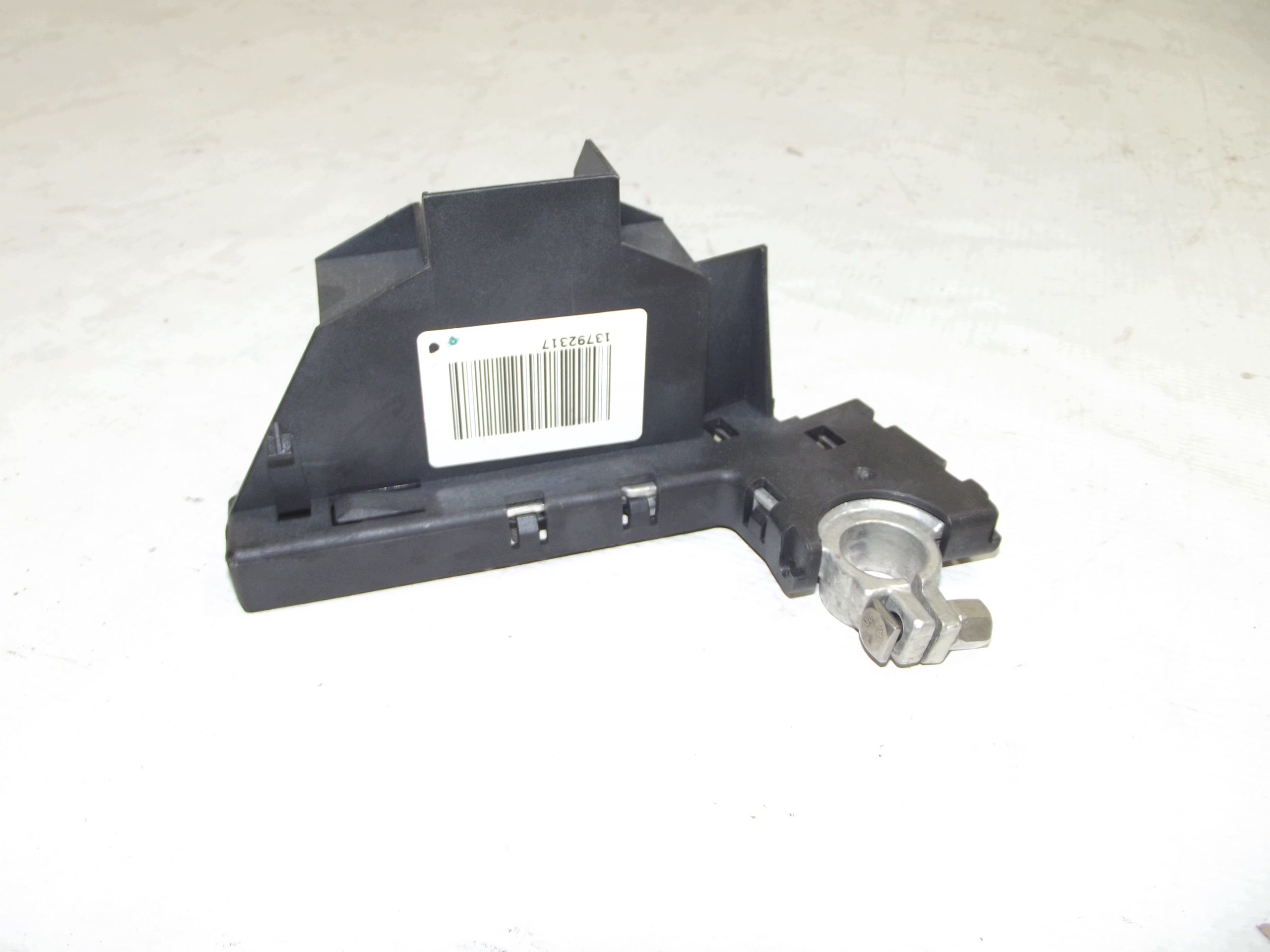 Audi A4 B8, A5 8T, A6 C6 terminal plus K98J4590