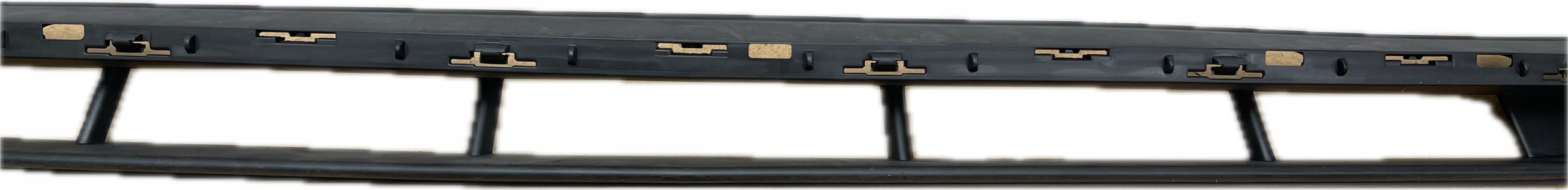MERCEDES E-KLASA W213 grid central of a bumper front A2138850100