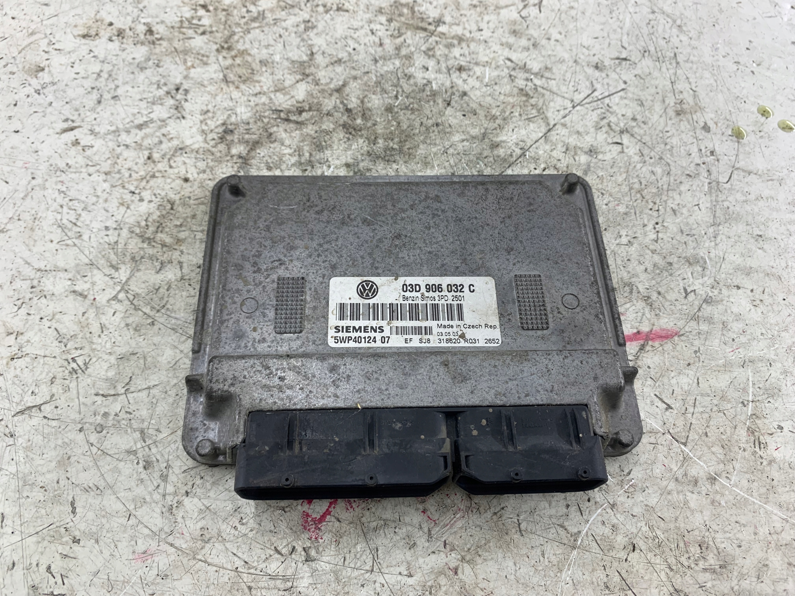 VW POLO 9N 1.2 control unit of the engine 03D906032C