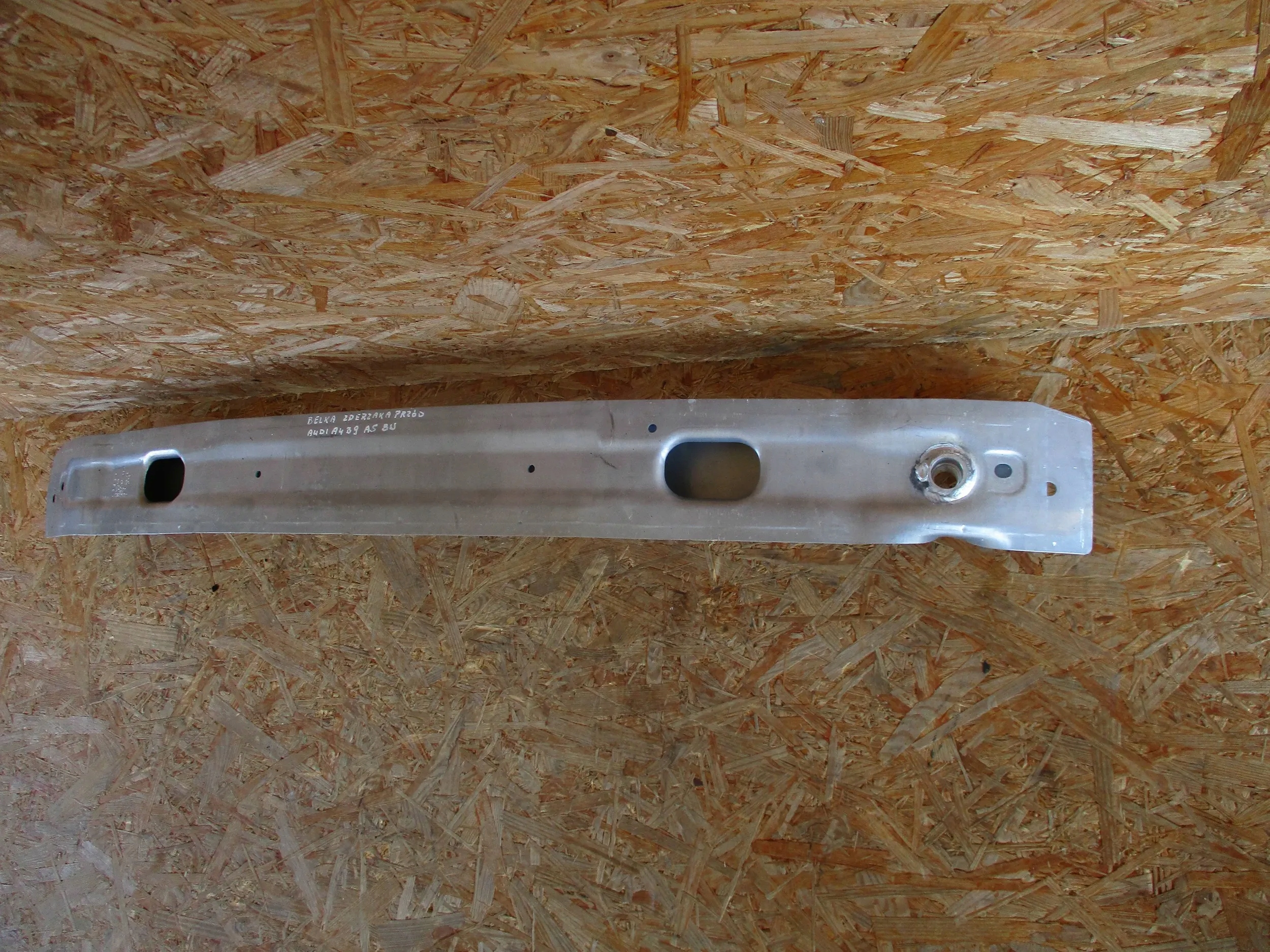 TRAVERSA PARAURTI ANTERIORE AUDI A4 B9