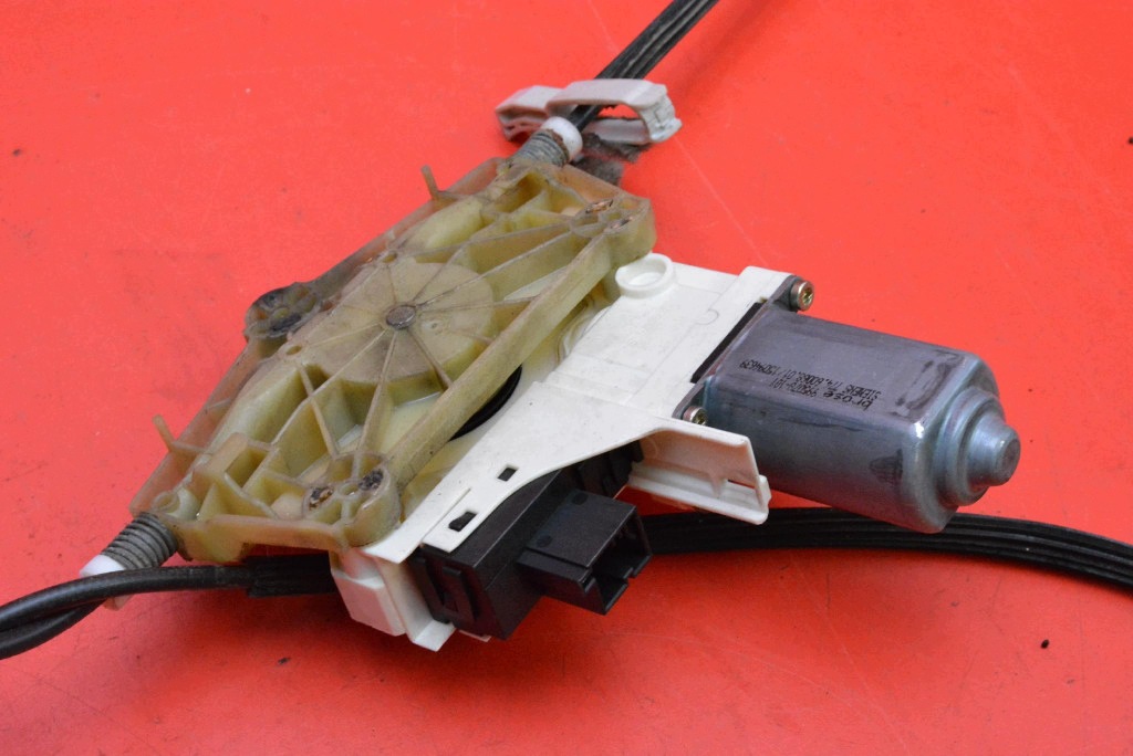 window regulator left front EU 4F0837461A AUDI A6 C6 04-08