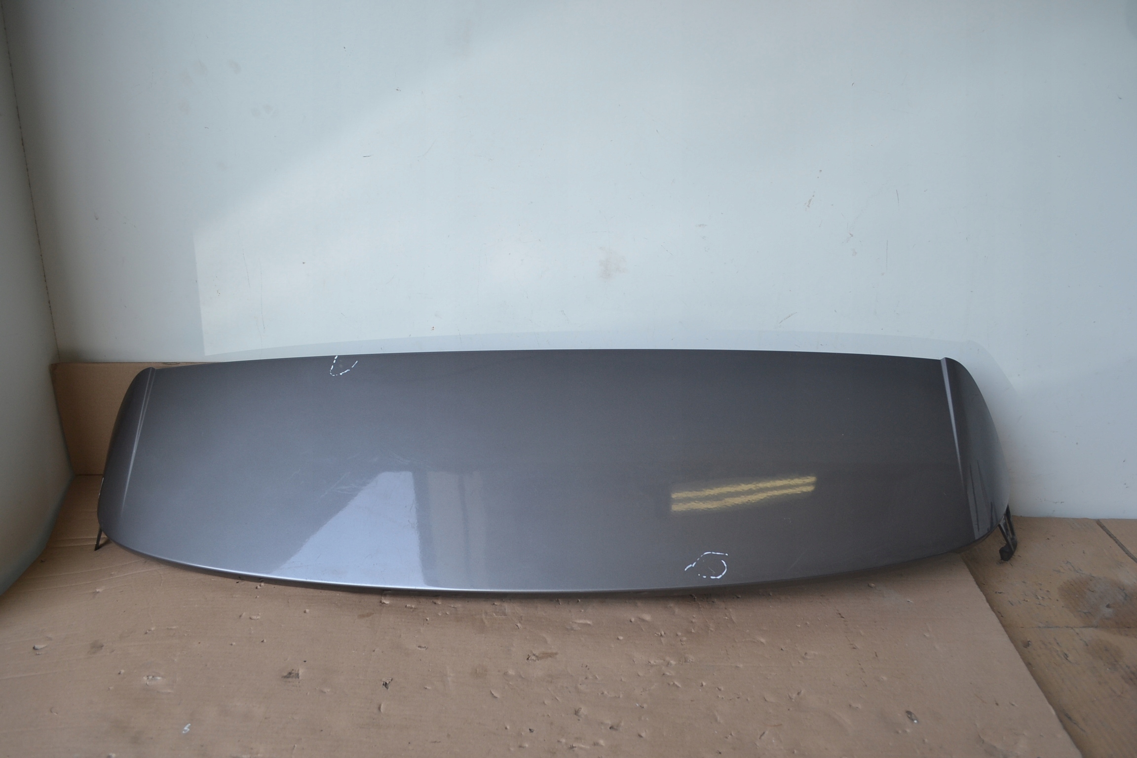 Renault OE 960304415R spoiler lotka bonnet boot