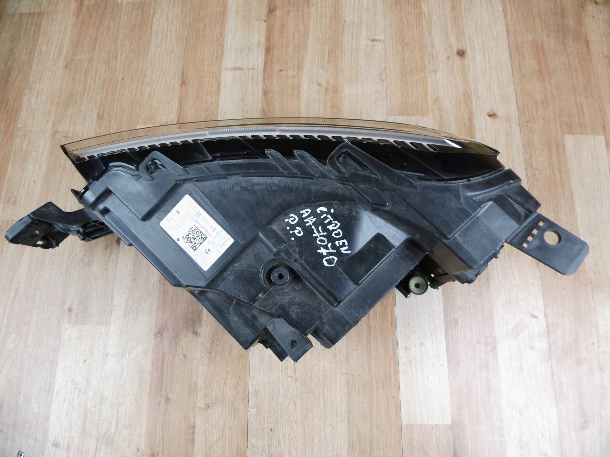 Citroen C5 Aircross 2022-2025 light right front front right 9845355980