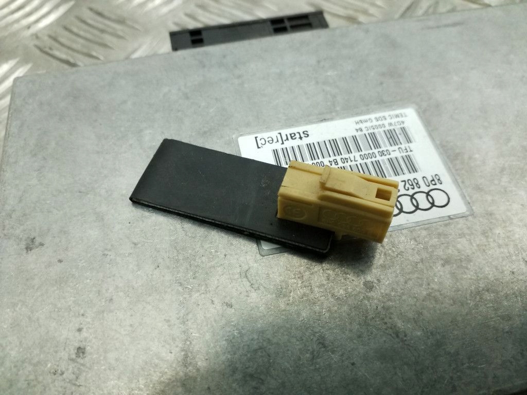 Audi A4 S4 B7 8E 8H 2005 блок комфорта bluetooth 8P0862335E