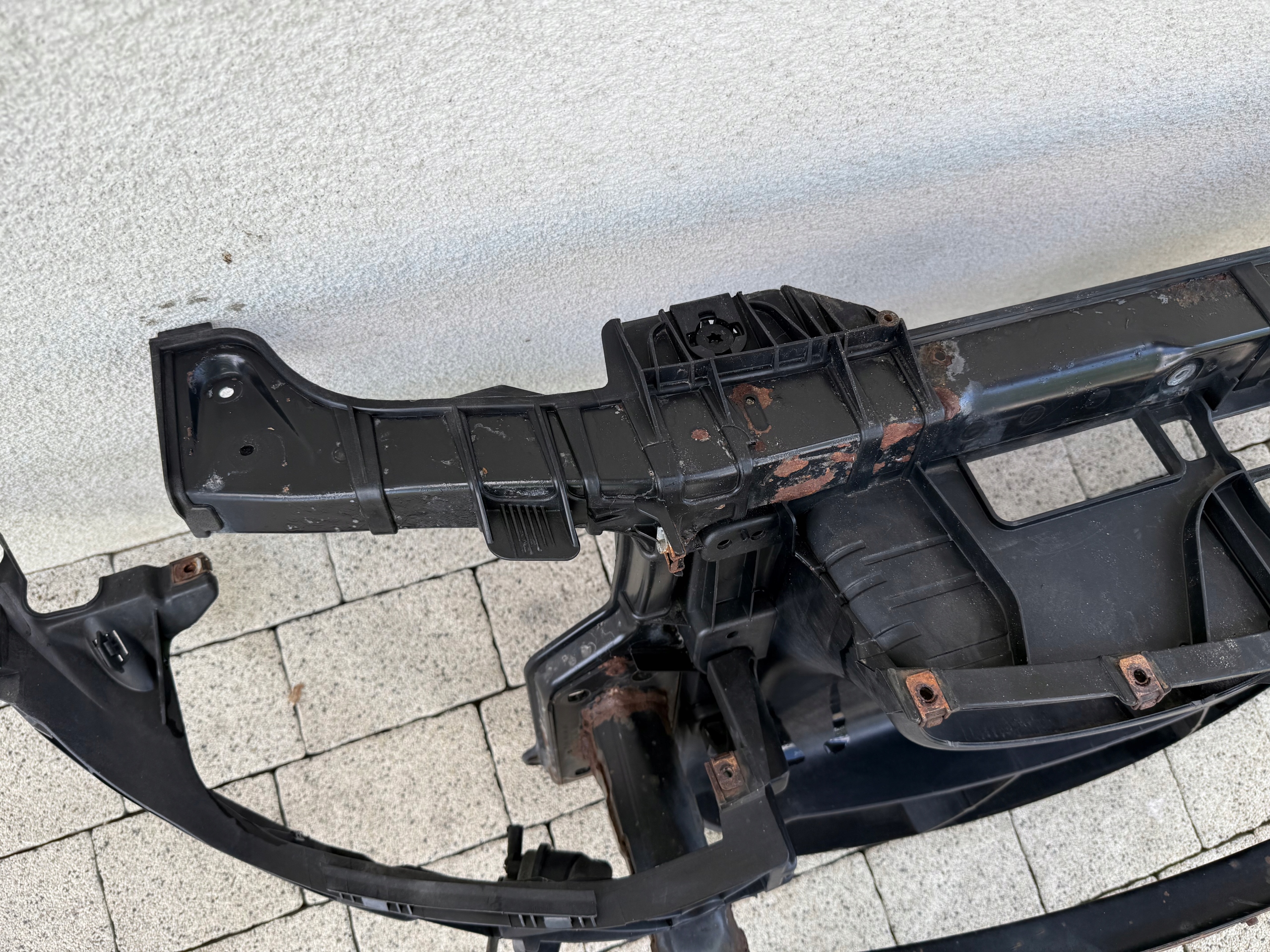 BMW 1 E81 E87 support panel for radiators pillar iron sider original