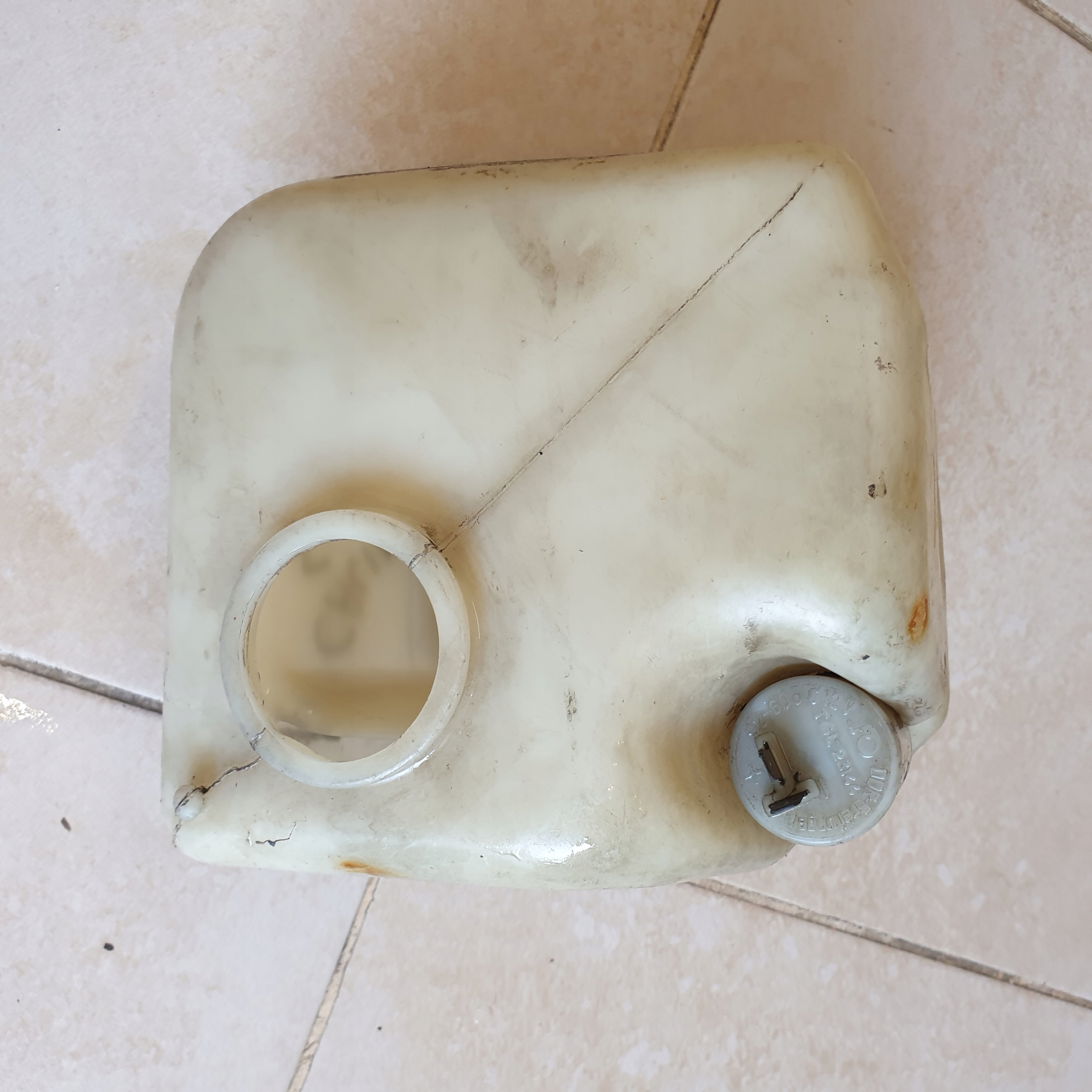 serbatoio LIQUIDO LAVAFARI Pompa OPEL CALIBRA
