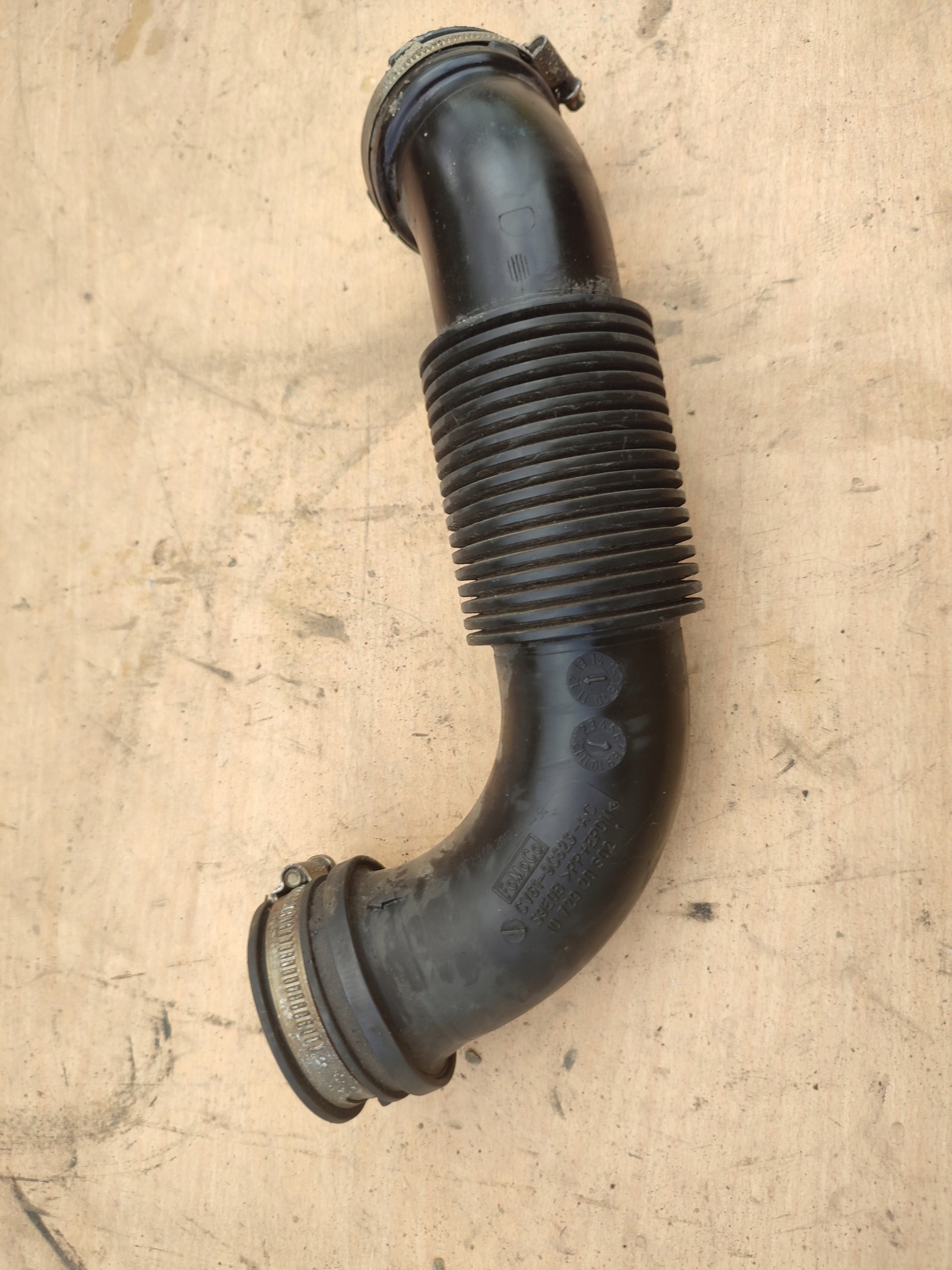 pipe air FORD FOCUS MK3 1.0 EB CV61-9C623-AC