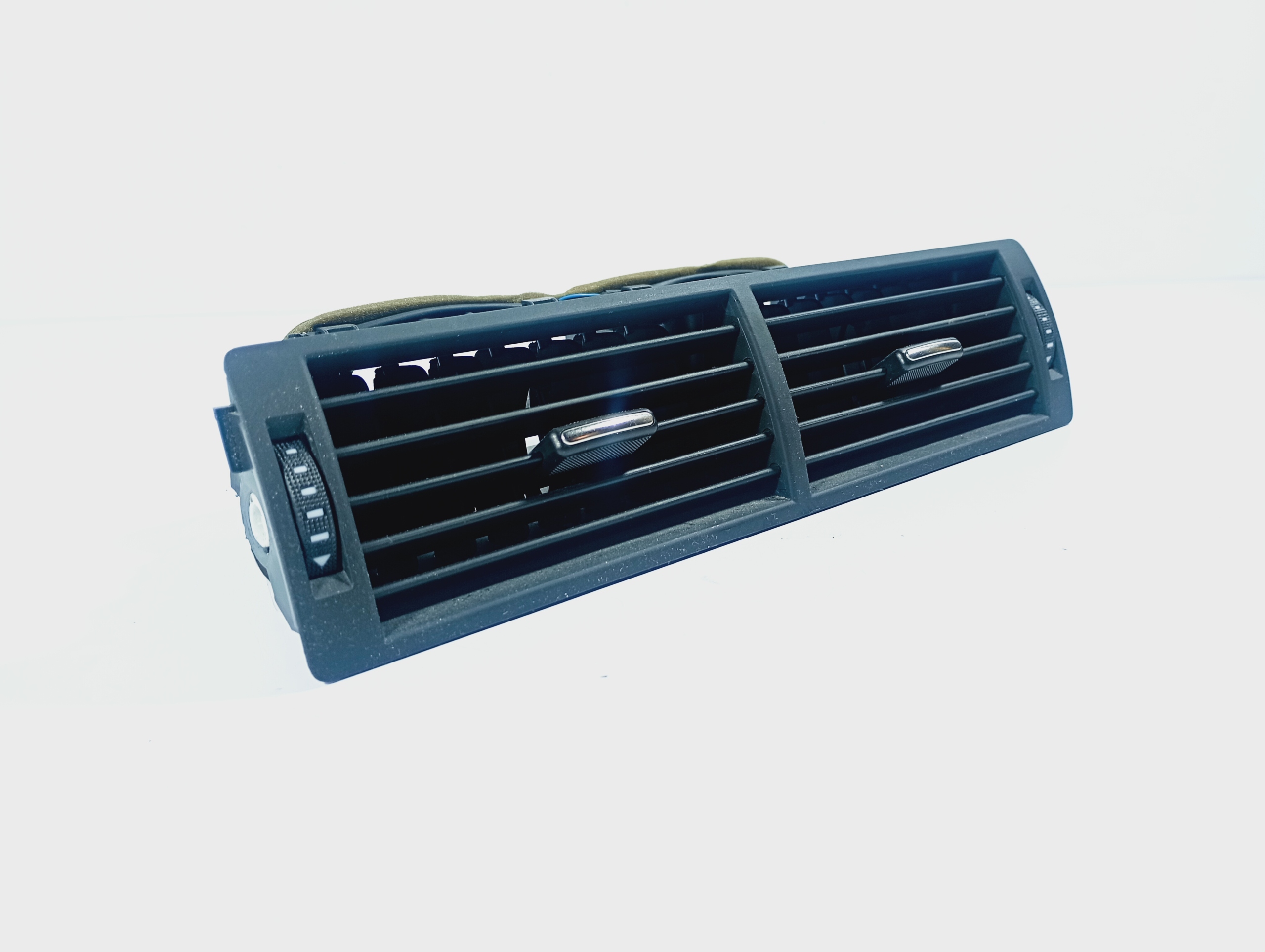 lüftungsgitter luft mittlere OE 8E0820951H Audi A4 B6 00-06
