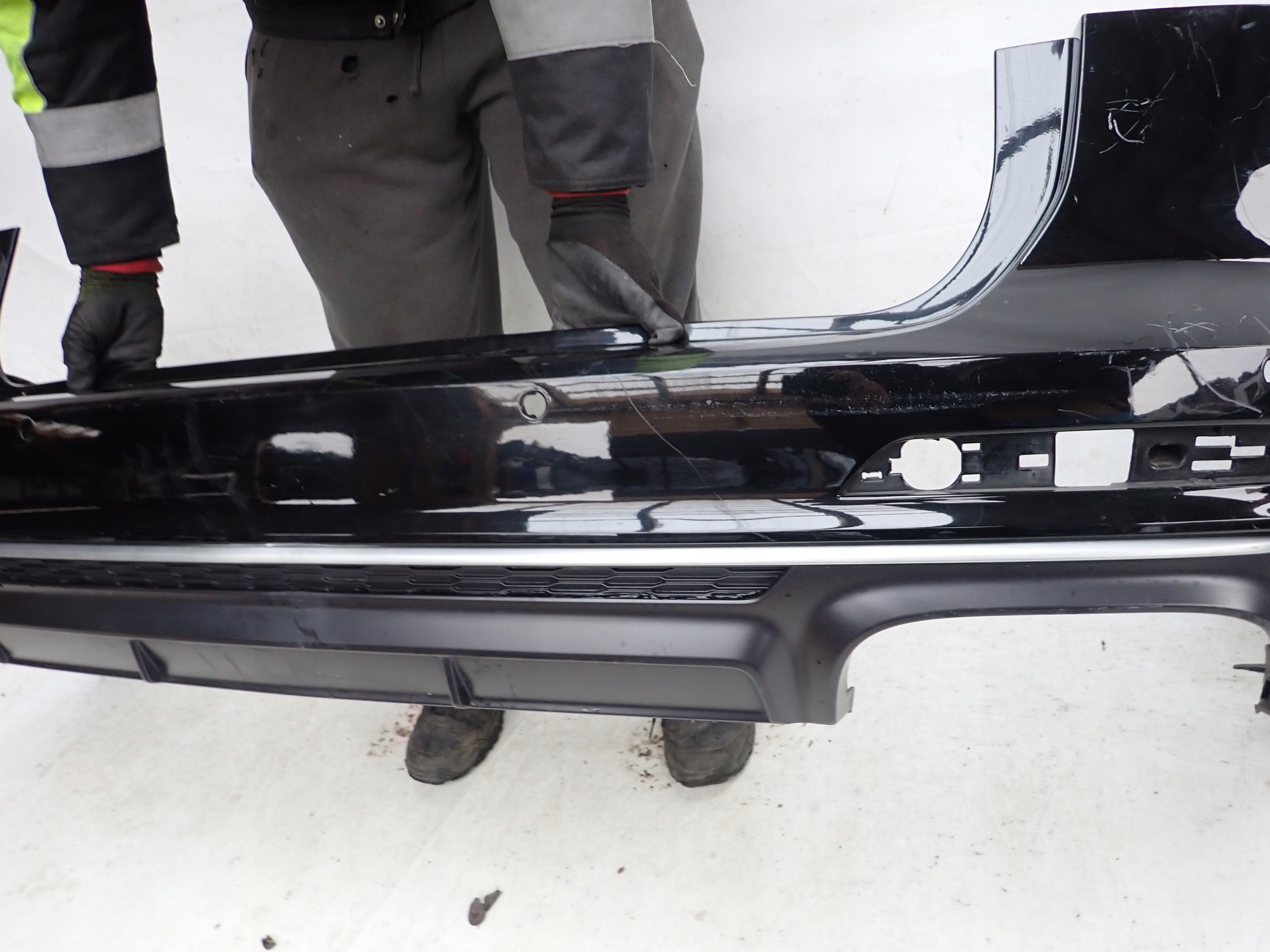 AUDI A6 S6 C8 4K 18- S-LINE KOMBI bumper rear part rear PDC