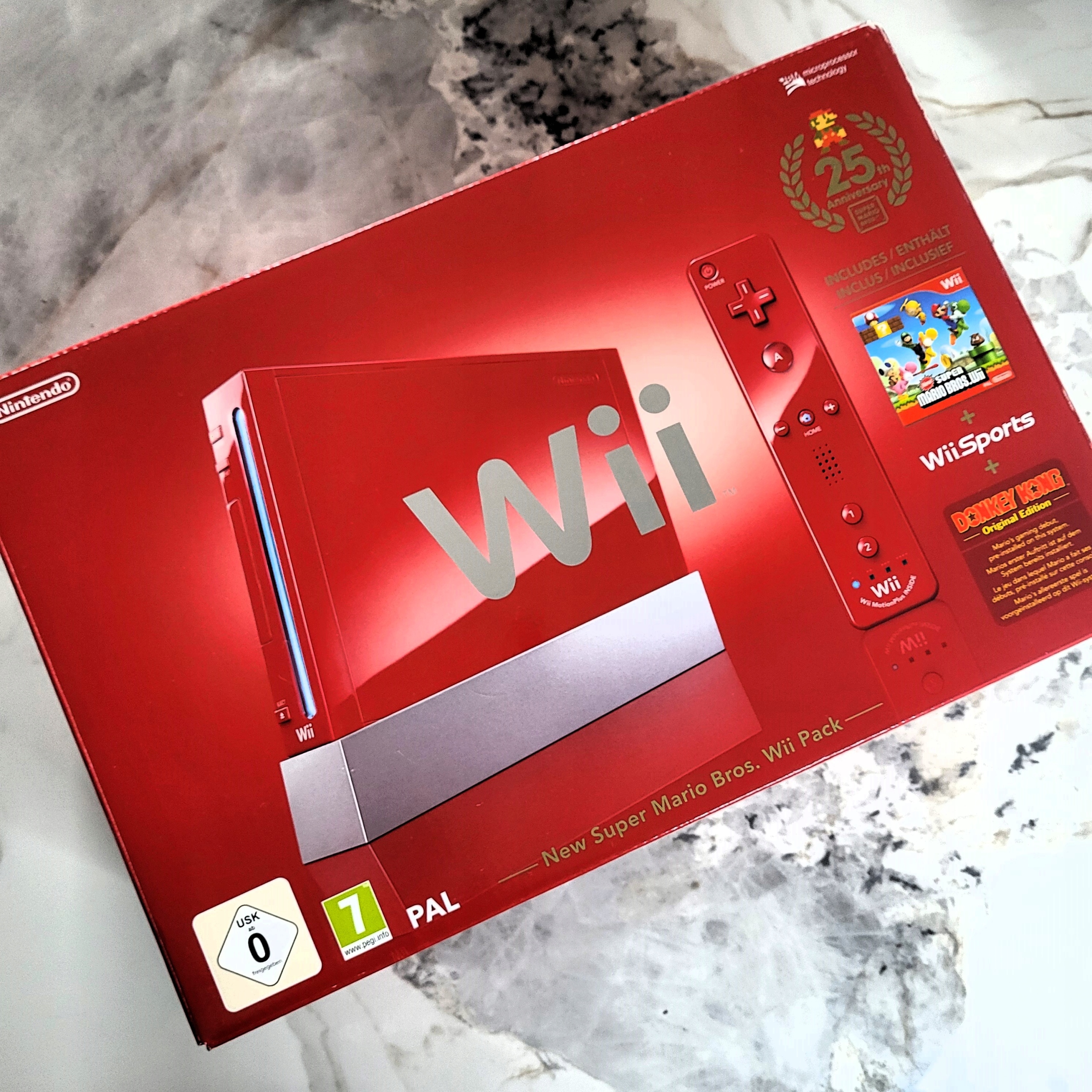 Konsola NINTENDO WII 25th ANNIVERSARY EDITION MARIO Czerwona Stan 8/10 BOX