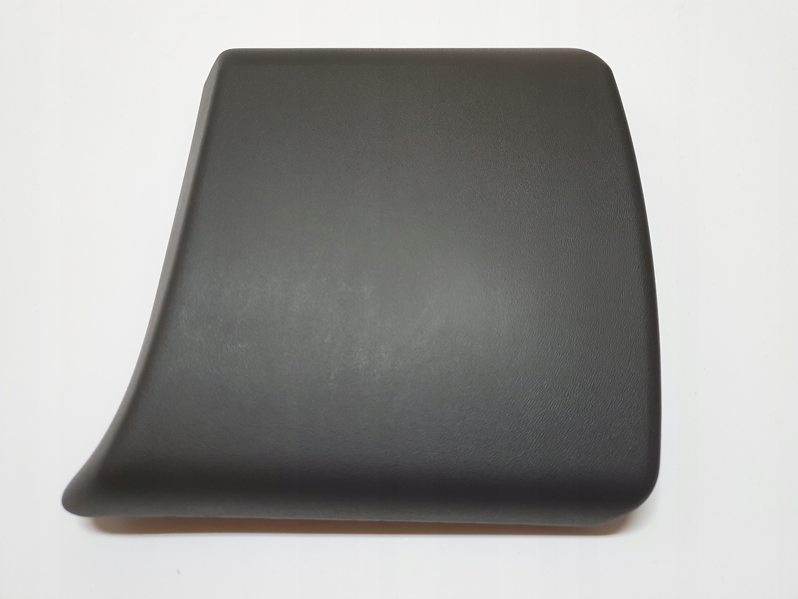 LISTWA LEWA BOK SŁUPEK TRAFIC VIVARO 01-14