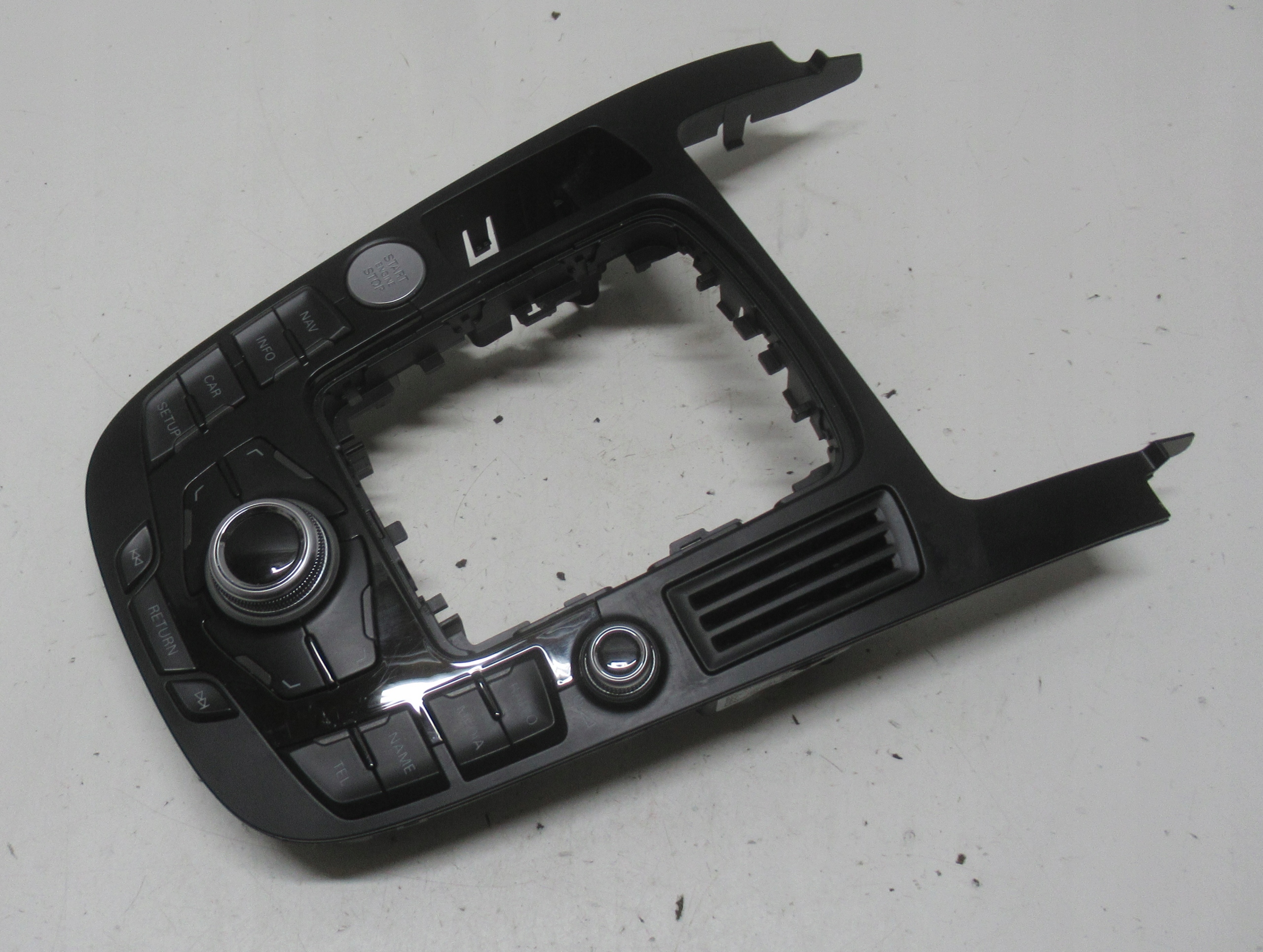 AUDI A4 B8 KOMBI 14R control panel MMI 8T0919611A