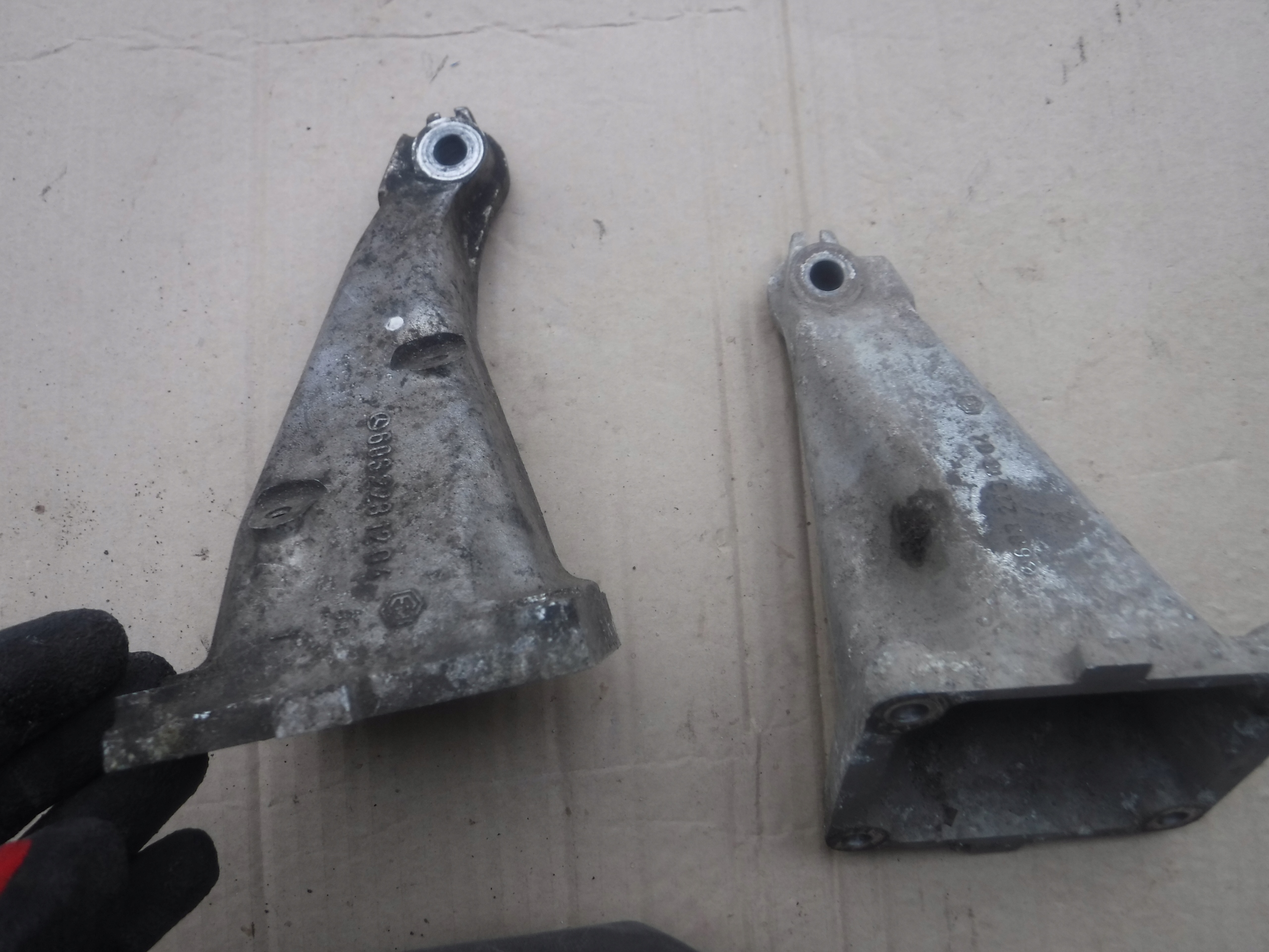 MERCEDES W124 engine mount 6032231204 3,0e 4 matic