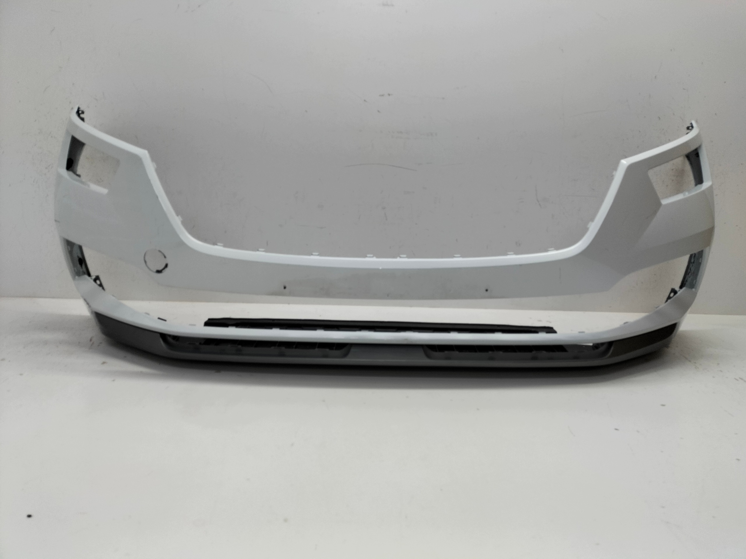 Frontstoßstange vorne SKODA KAMIQ 19