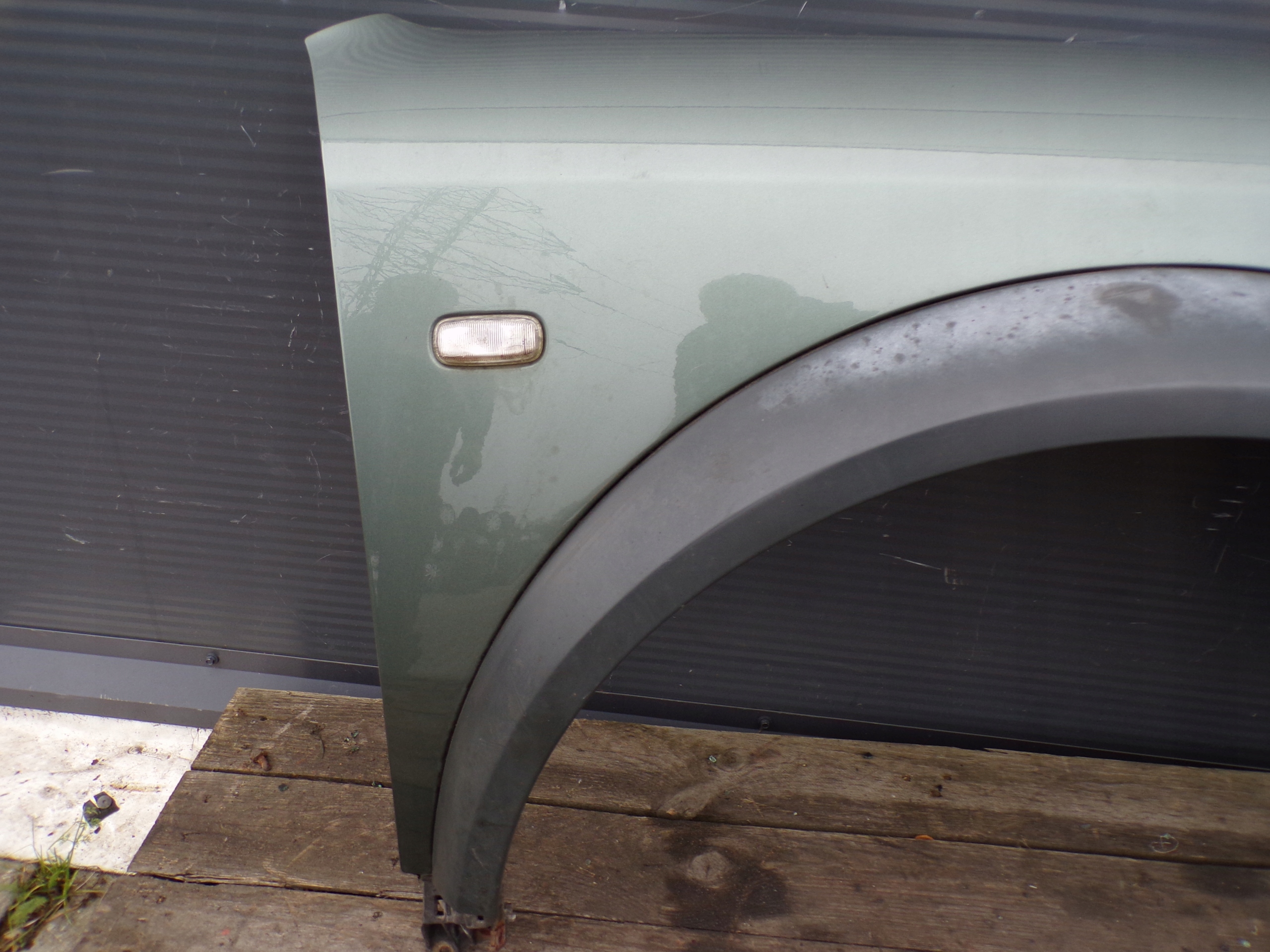 fender right front AUDI A6 C5 ALLROAD colour LY6J