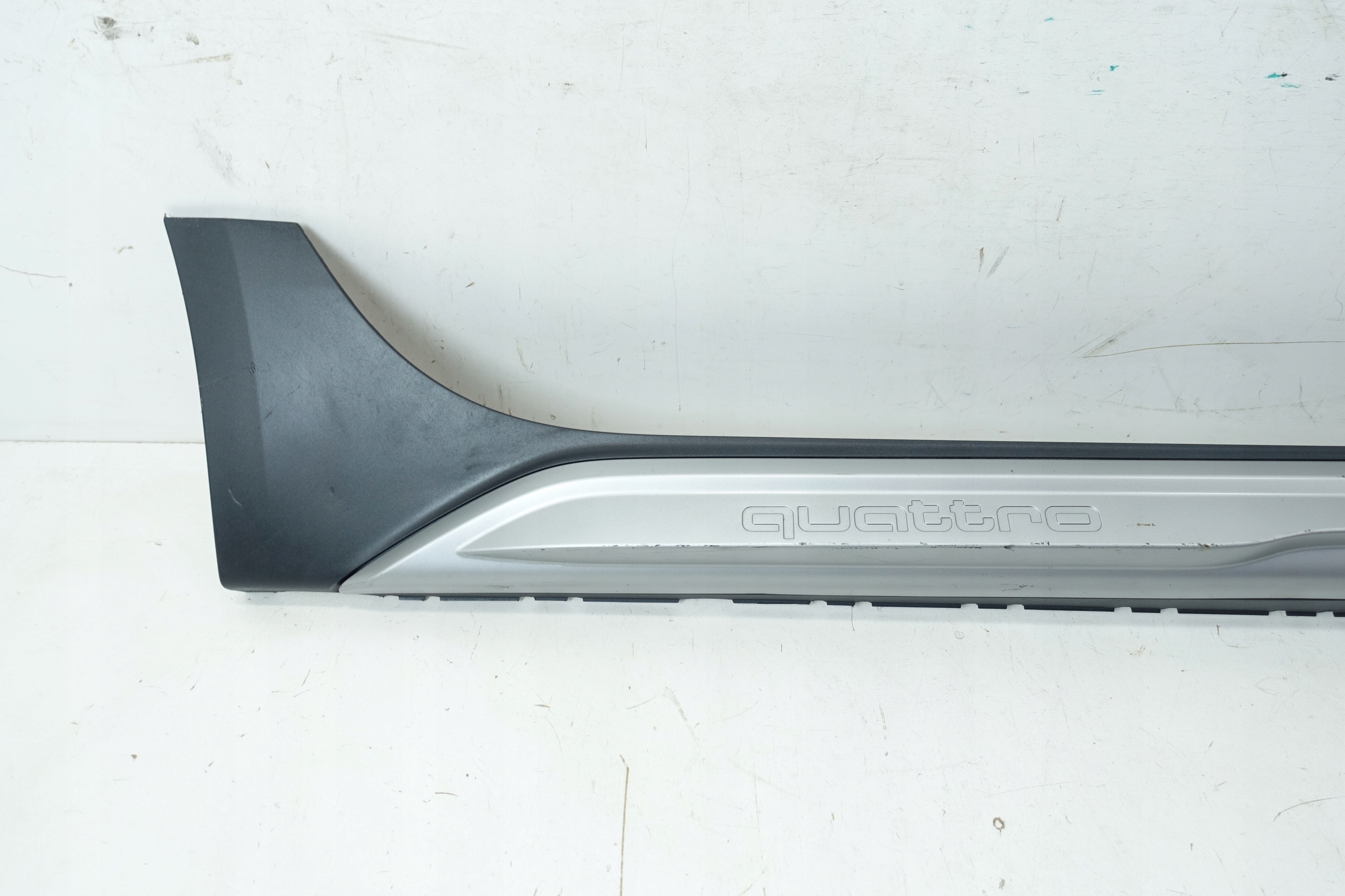 moulding cap threshold right AUDI A4 B9 LIFT KOMB