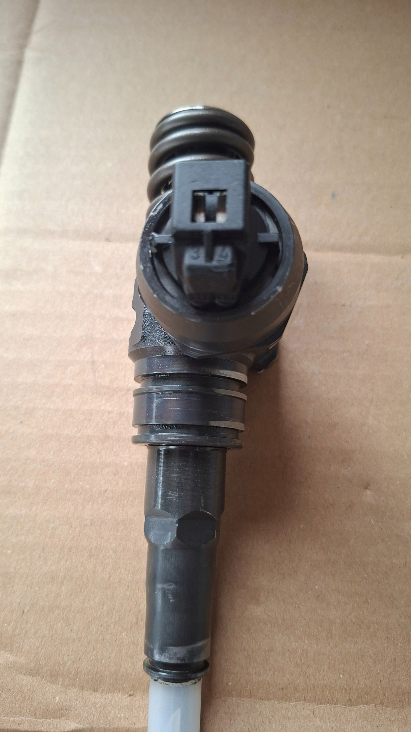Pumpedüse VW 1.9TDI BOSCH 0414720037 WYDRUK