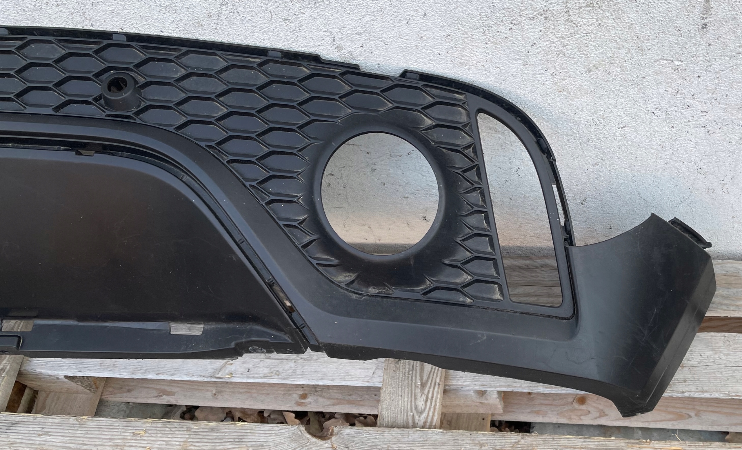 JAGUAR E-PACE SPOILER der Stoßstange heck PDC J9C3-17A958-A