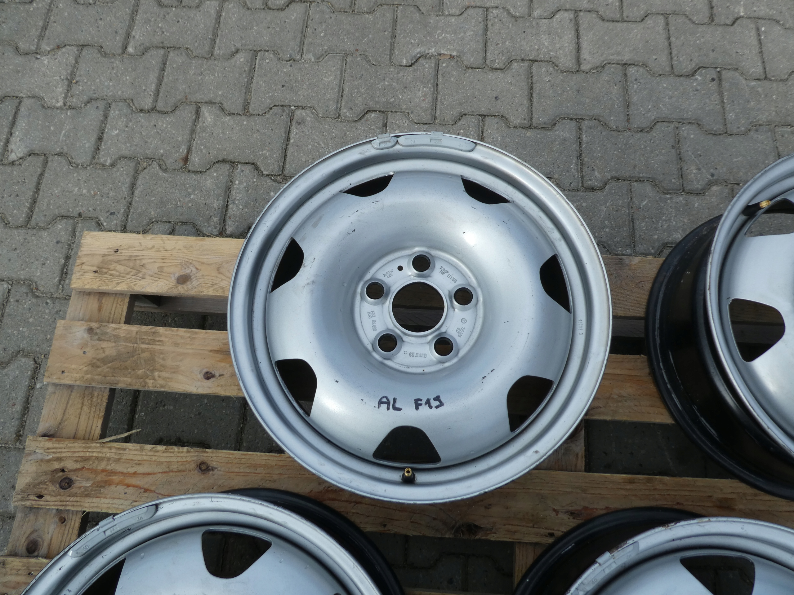 4X CERCHI Ferro 17CALI 7J5601027 VW AMAROK