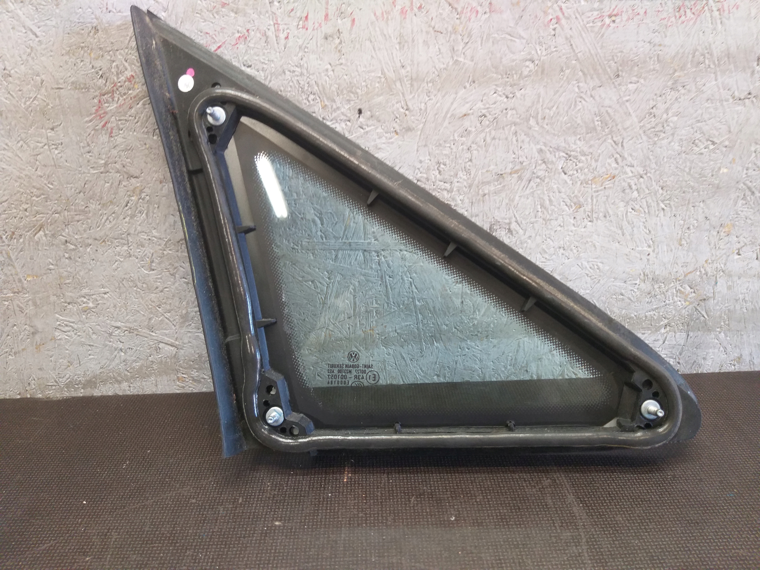 WINDOW LEFT FRONT VW CADDY 15- 2K5