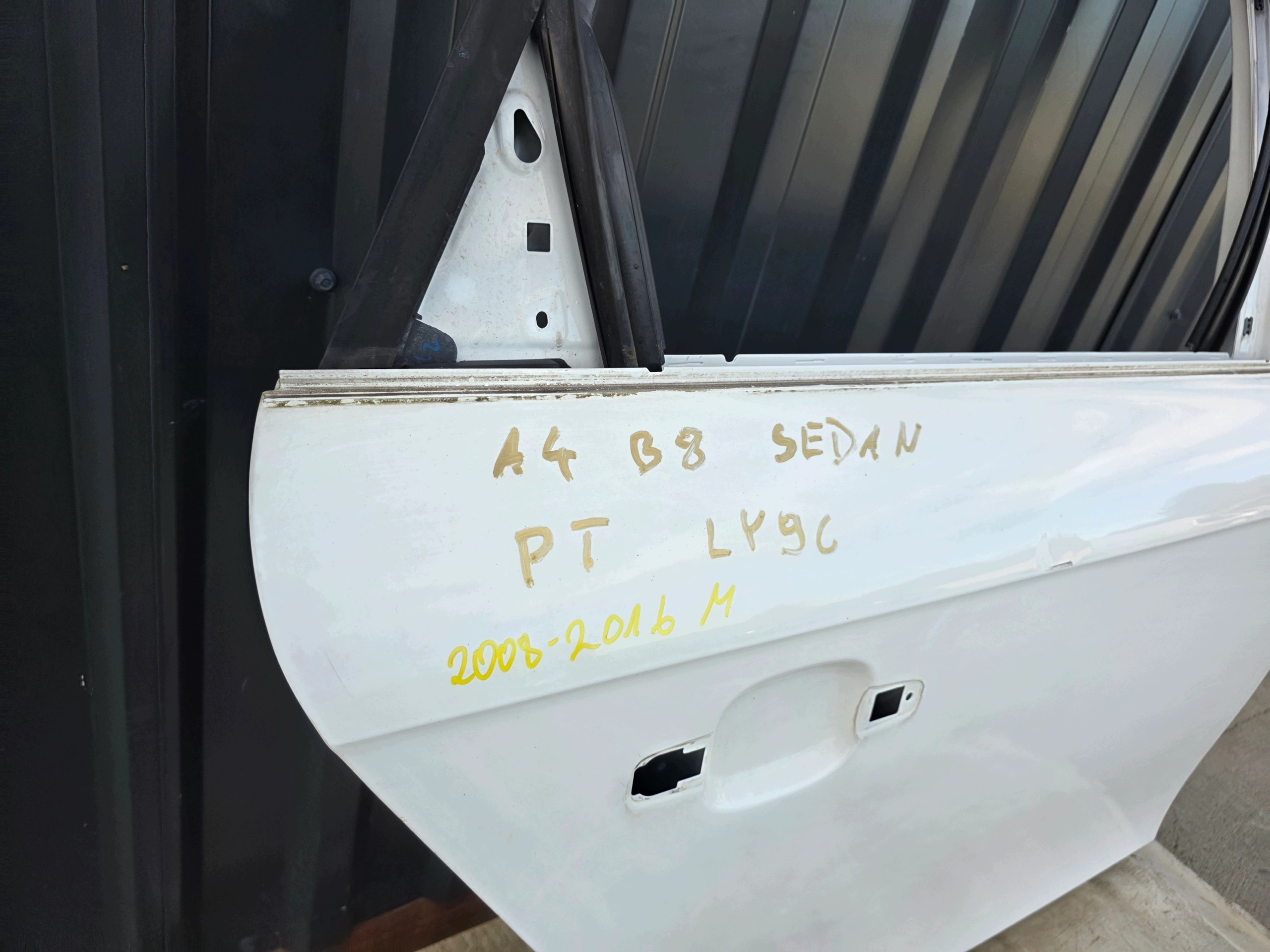 door right rear part AUDI A4 B8 LY9C sedan * 2008-2016 !!