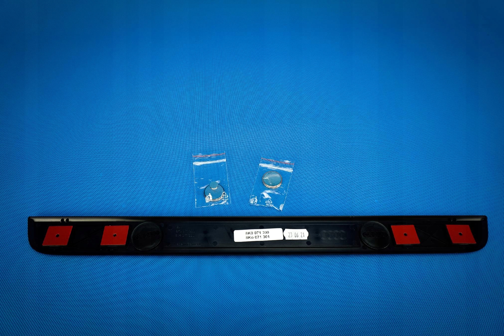 moulding threshold podswietlana Audi A4 LED original