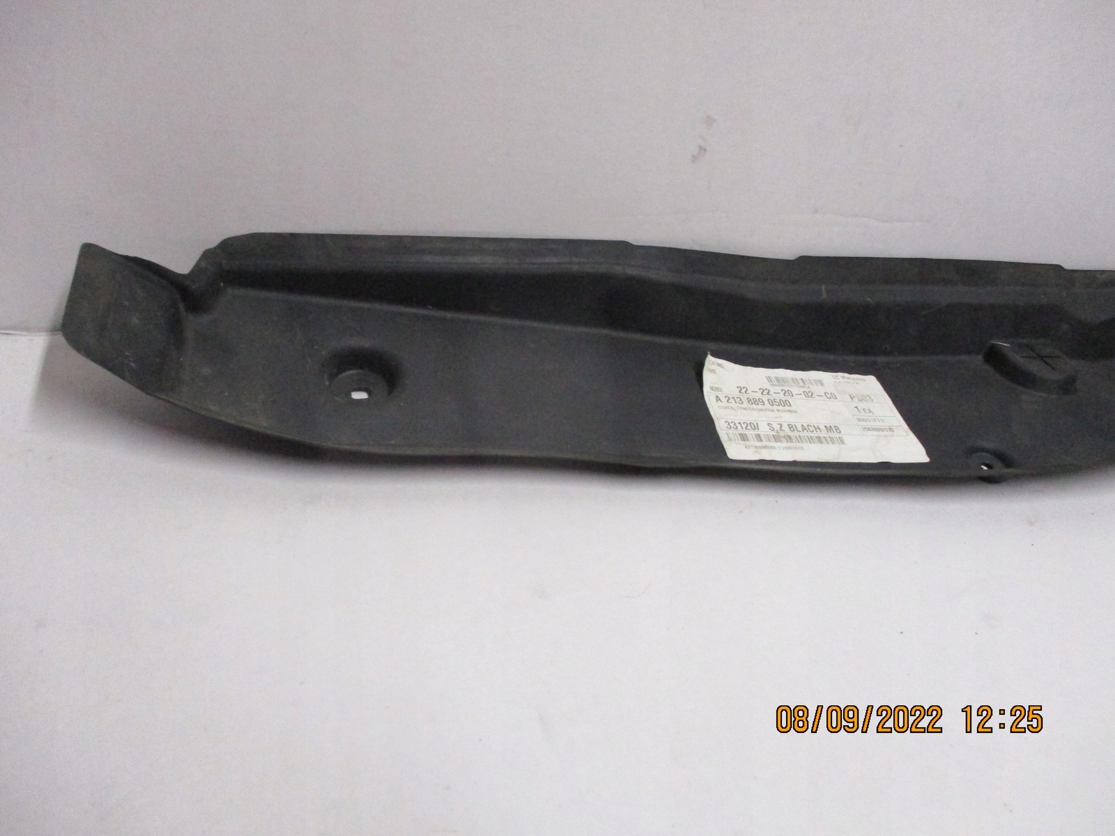 COPRI PARAFANGO MERCEDES E KLASA 213 A2138890500
