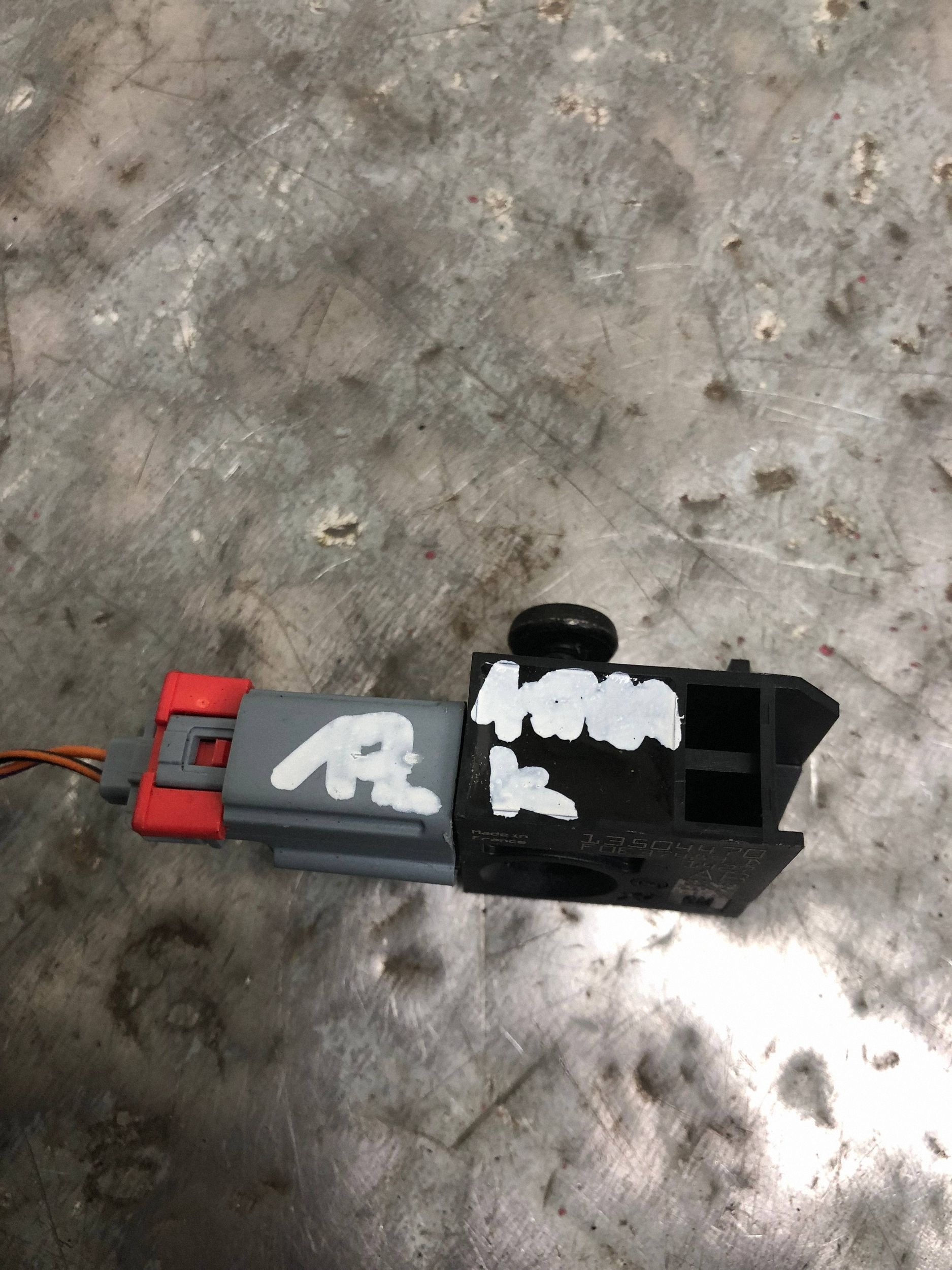 crashsensor drucksensor OPEL ASTRA K 13504470