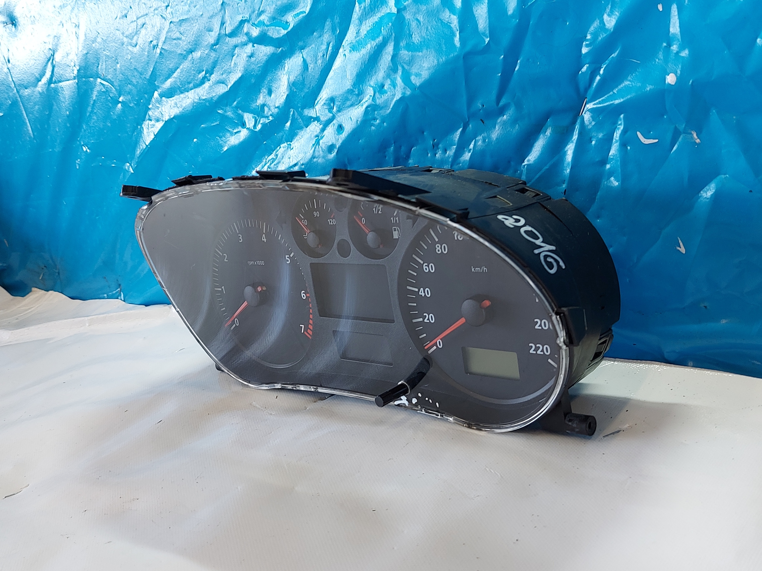 dials clock IBIZA III 1.4 B 06K920801A