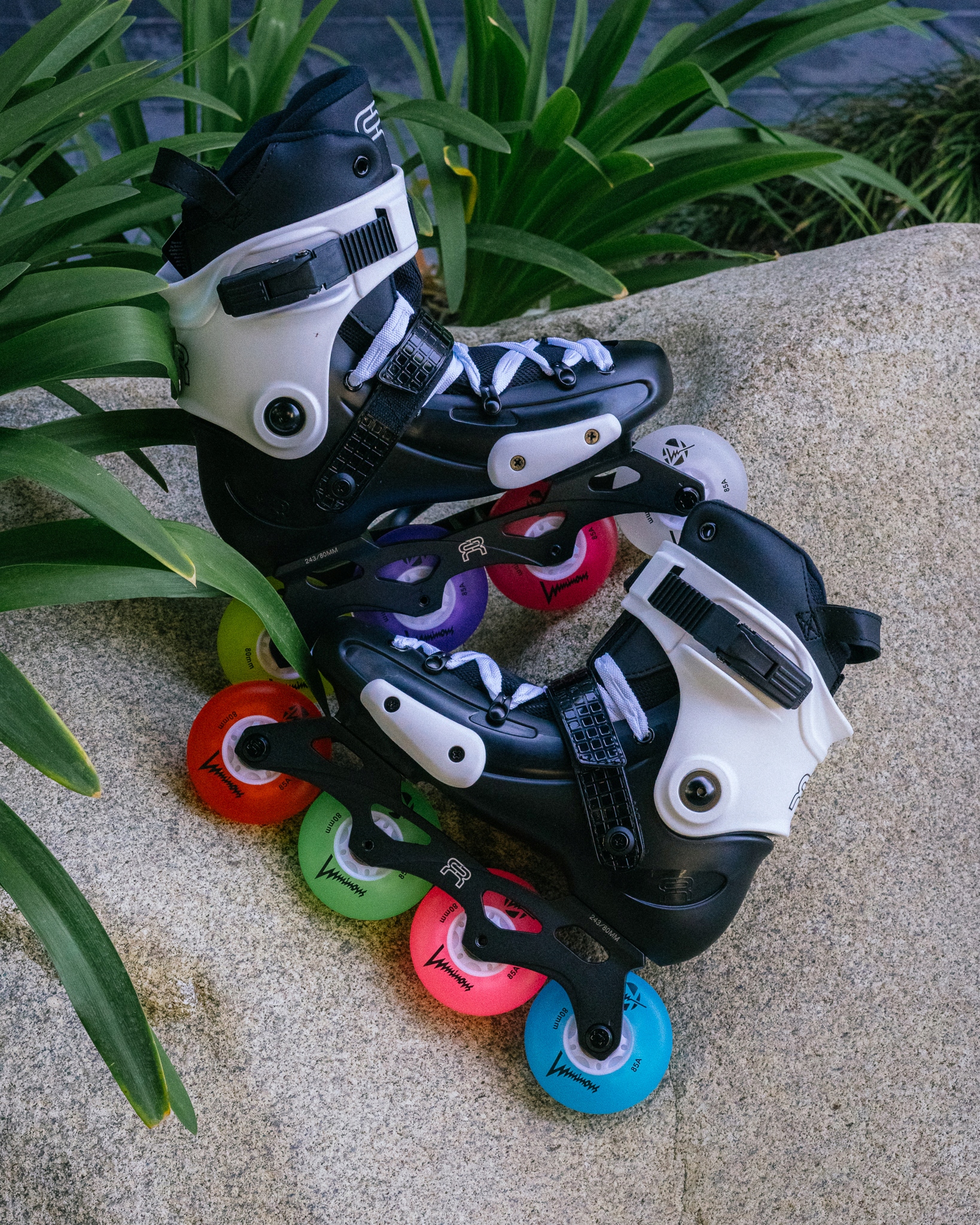 KOŁA ŚWIECĄCE DO ROLEK LUMINOUS PINK 76MM Kod producenta LUWL-LU76-PK-WH