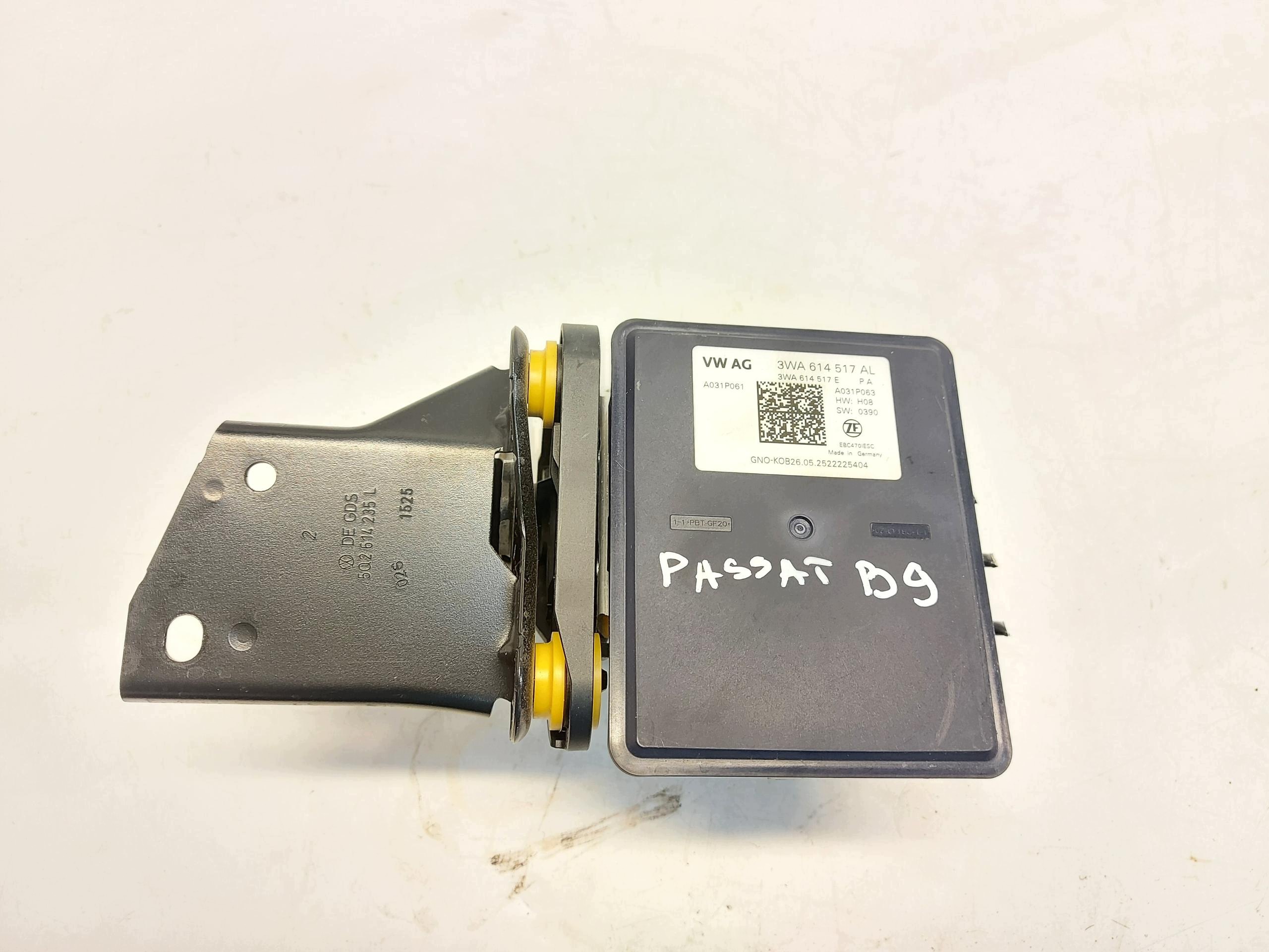 VW Passat R B9 3J0 2025r holder gearbox mount oryg 1.5 e-tsi