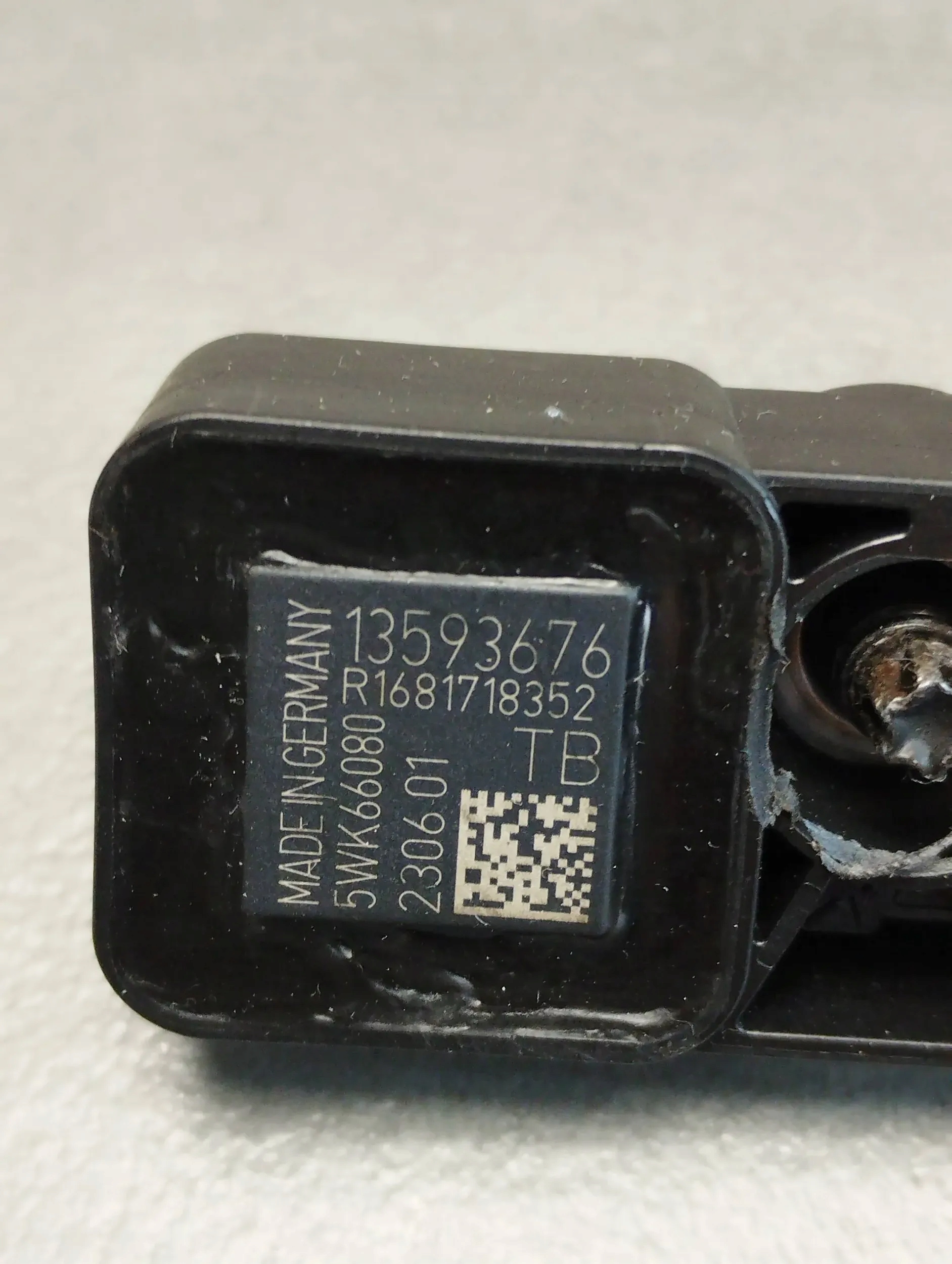 Opel Insignia A Crashsensor Drucksensor 13593676