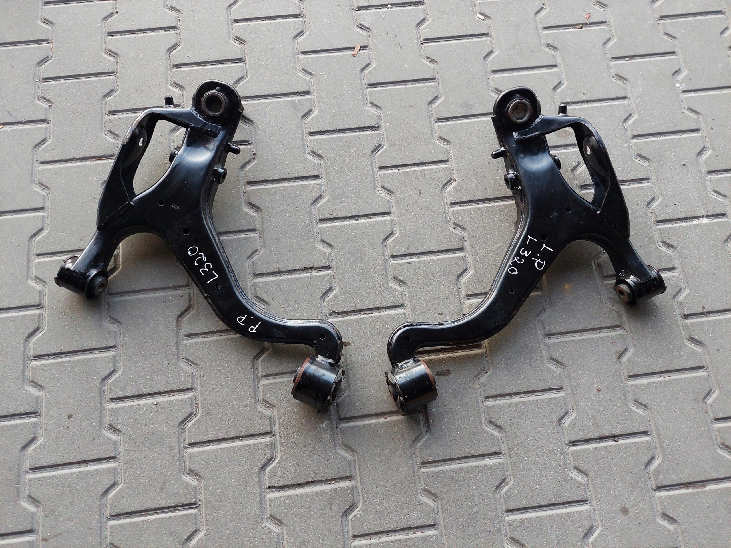arm front lower left RANGE ROVER III SPORT L320 LIFT 3.0 D
