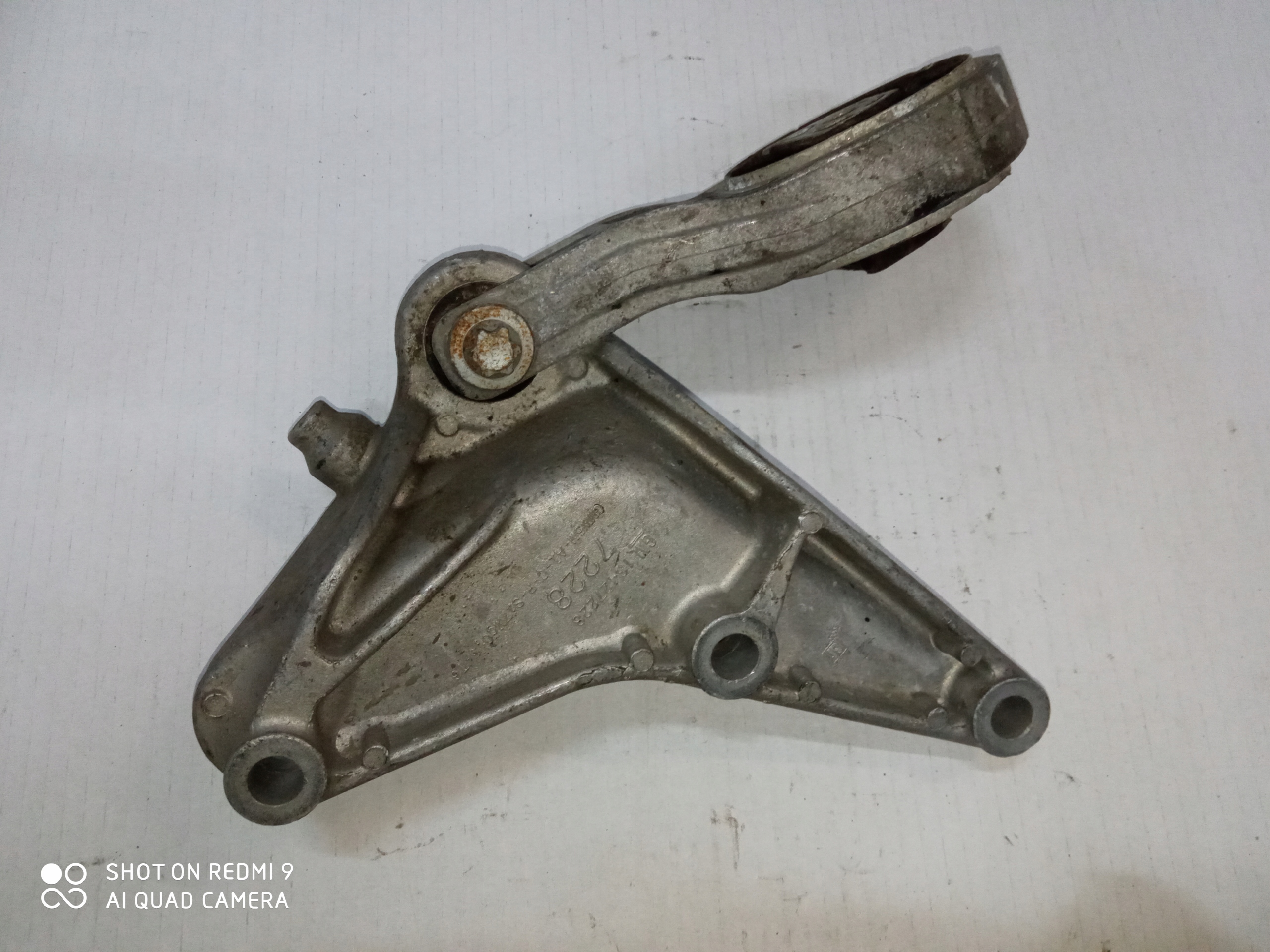 13427228 13427227 - OPEL CORSA E LAPA КРОНШТЕЙН КОРОБКИ ПЕРЕДАЧ 1.4