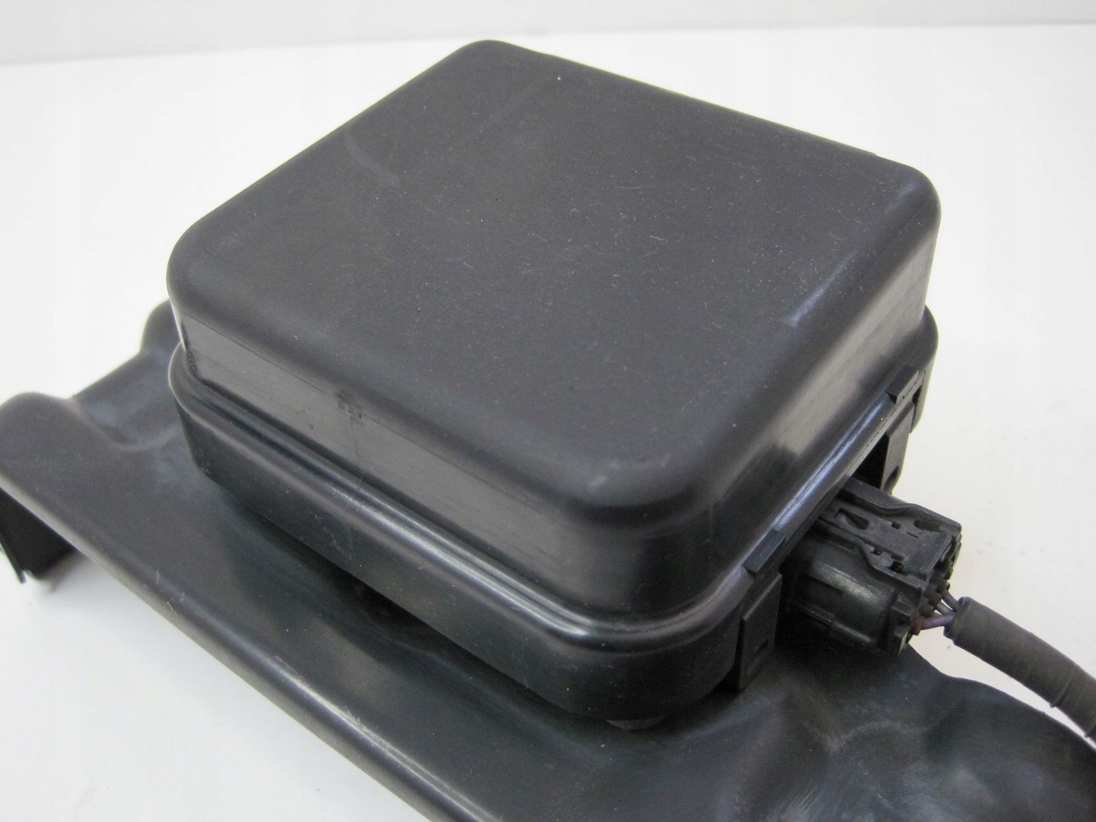 Moduł radar distronic Mazda GHP967XA1 Kod producenta GHP967XA1