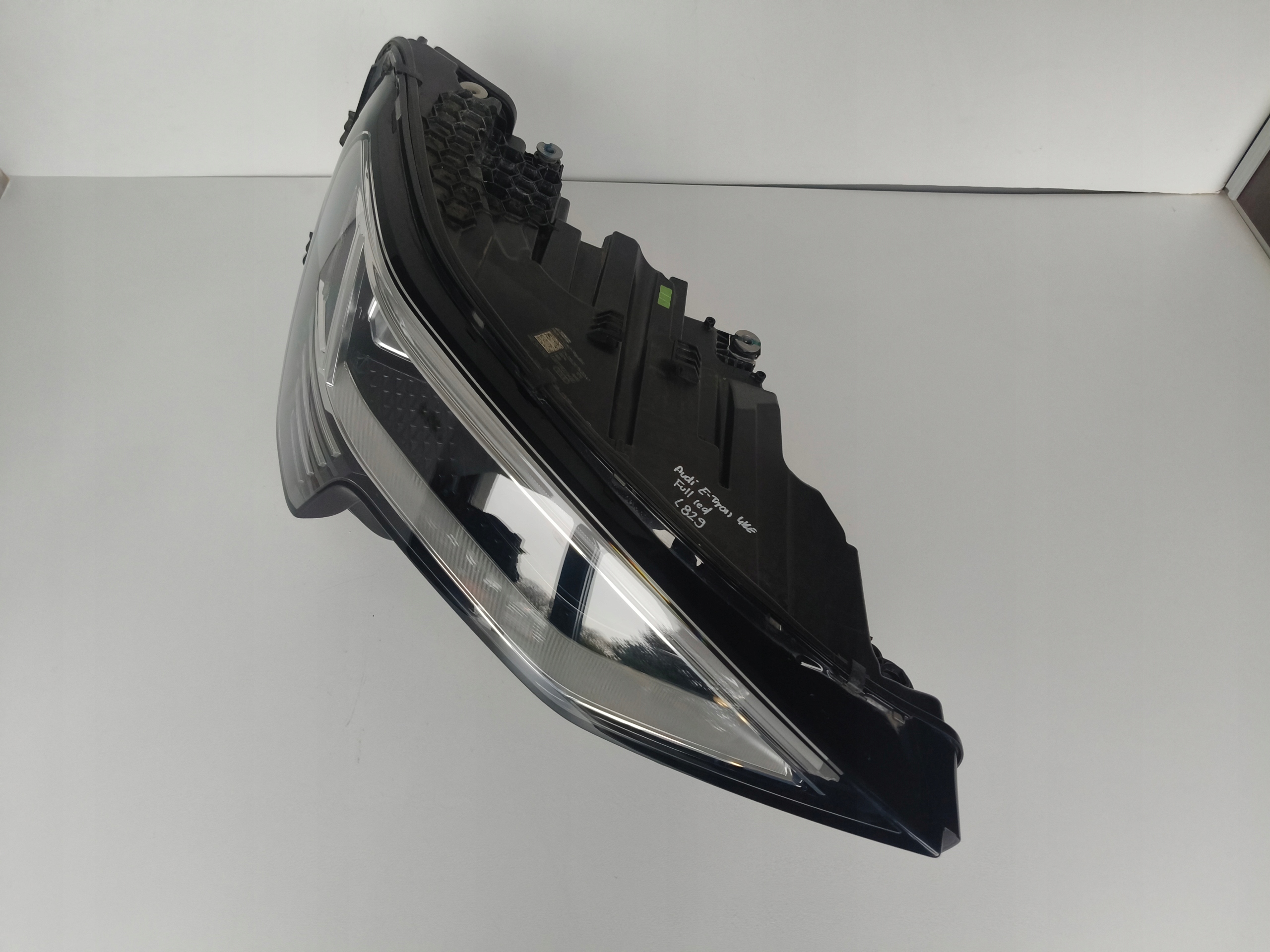 Licht rechts REFLEKTOR AUDI E-TRON 4KE FULL LED