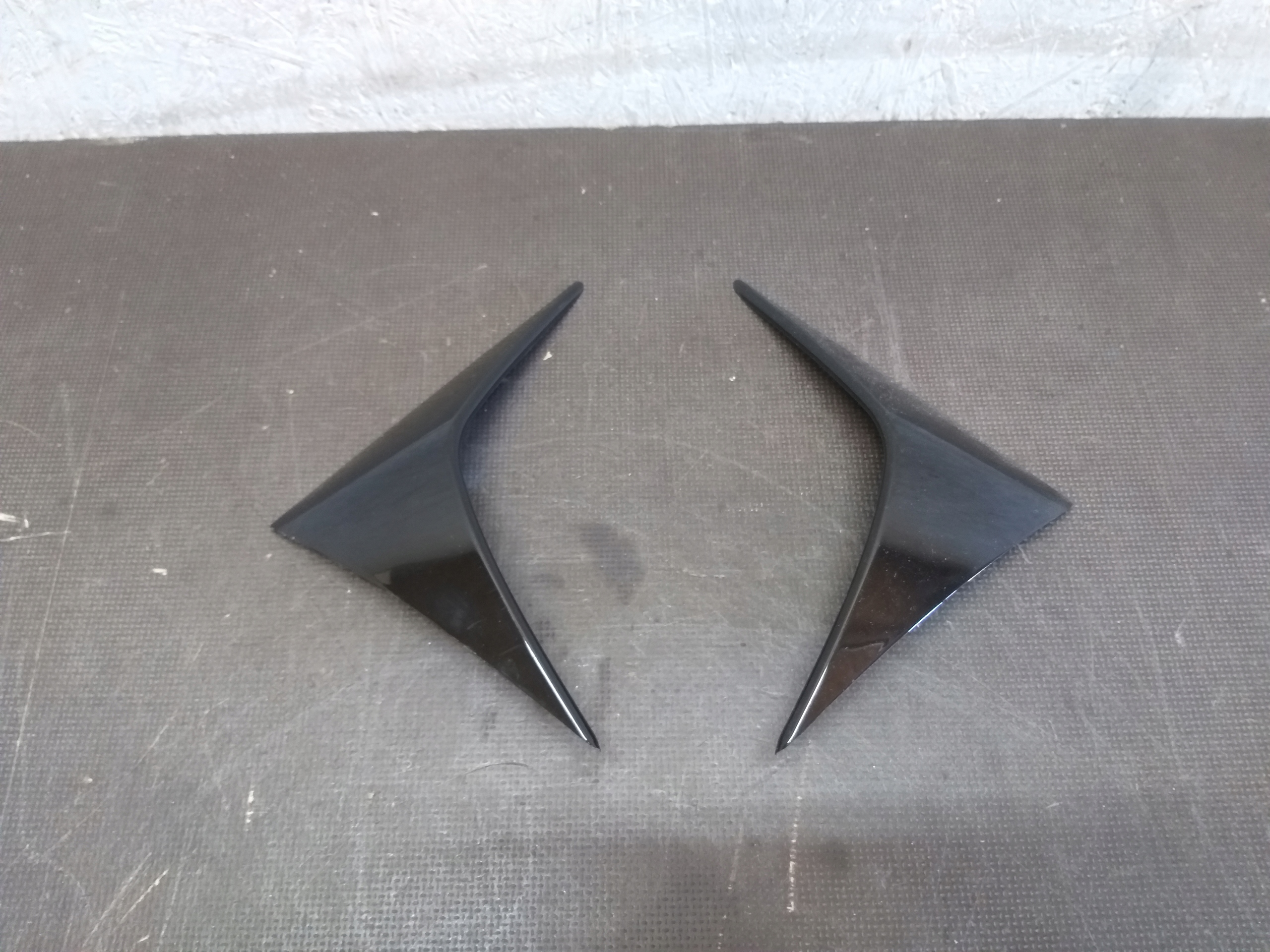 BOOT DOOR SPOILER SKODA SUPERB III 3 KOMBI LEFT RIGHT