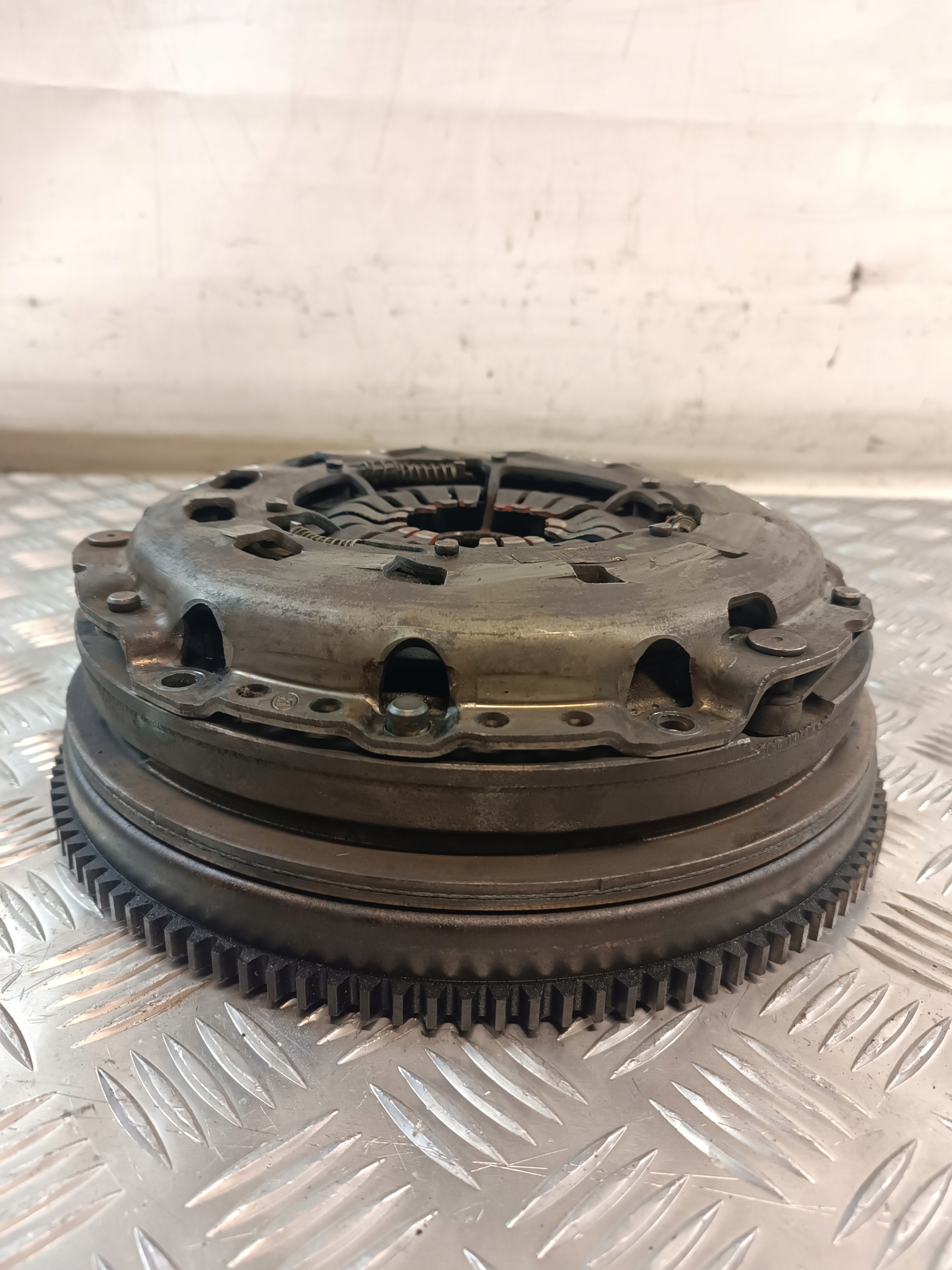 DWUMASA di pressione BMW E46 N46 316i 85kW 2004r