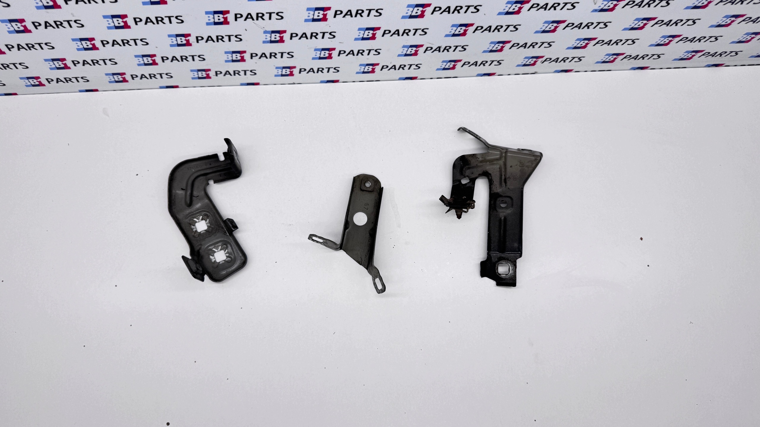 BMW F32 console holder brackets right KPL B39 MINERALGRAU grey 7255822