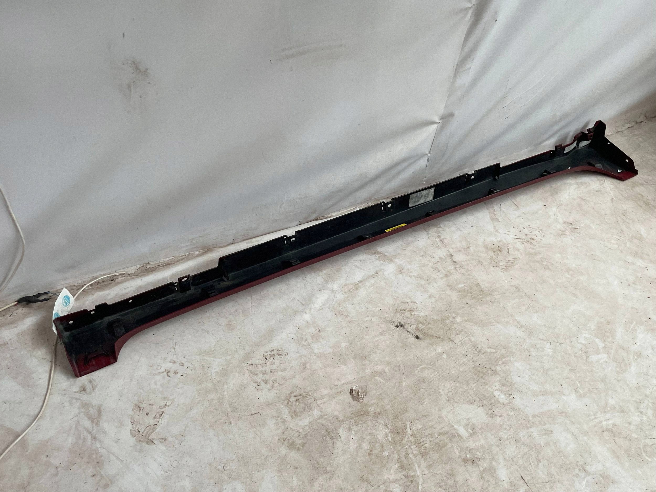 cap threshold NISSAN LEAF II (ZE1) 768515SA0B @M
