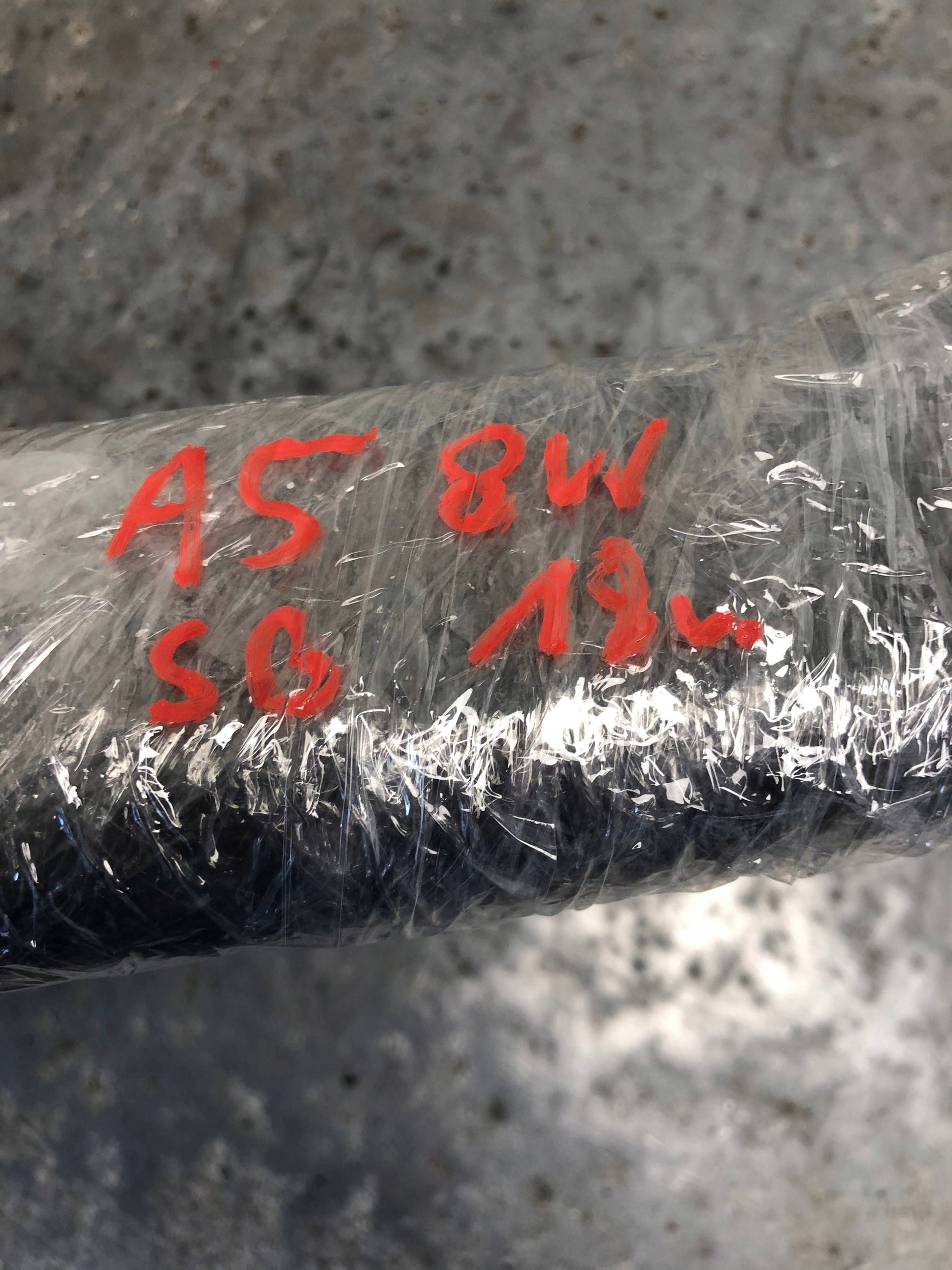 SILOWNIKI electrics bonnet AUDI A5 8W 8W8827851A