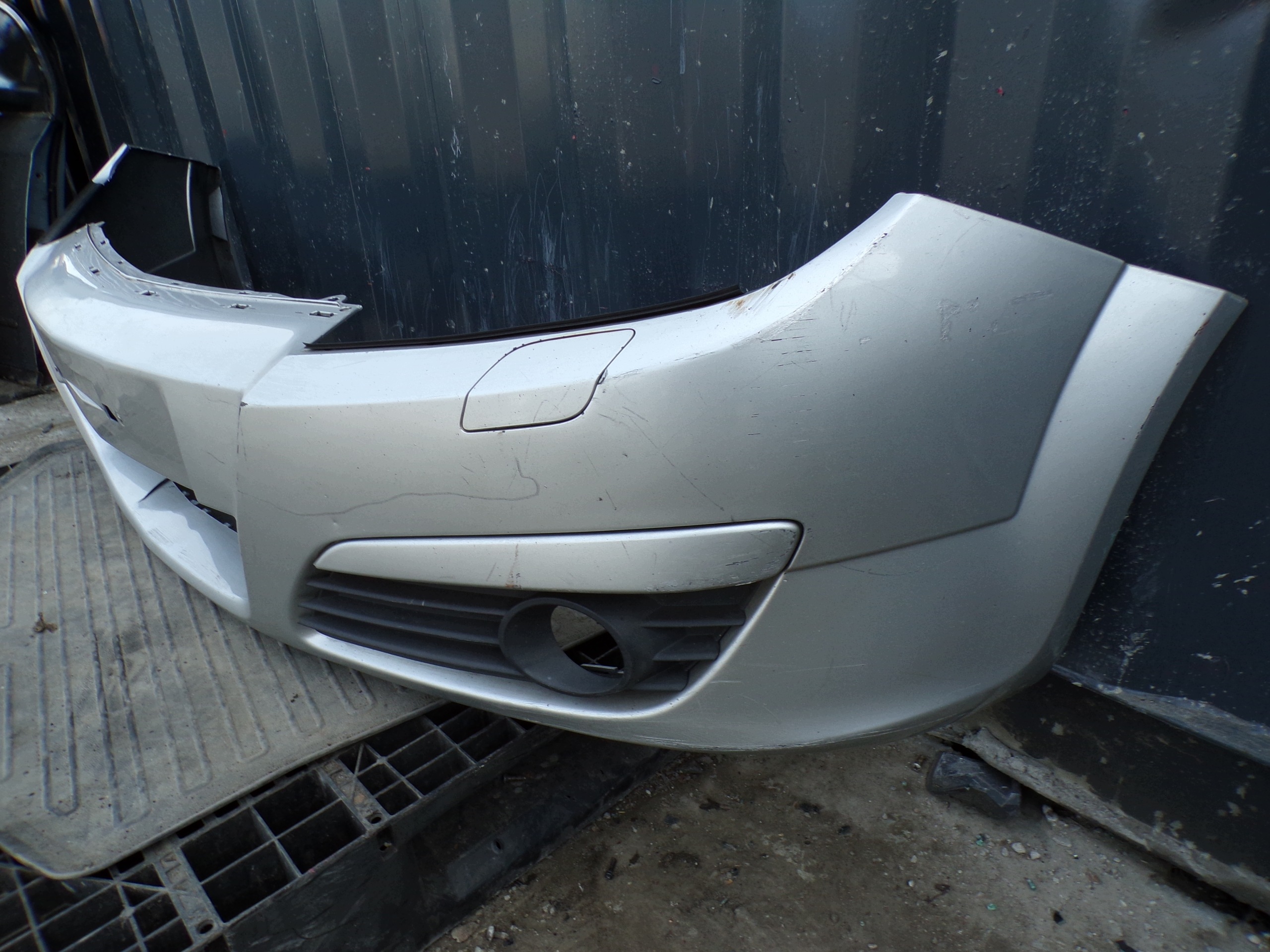 front bumper front OPEL ASTRA H washers (R1)