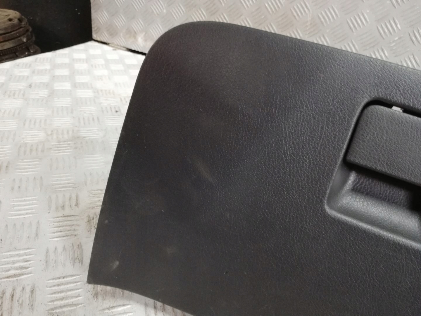 бардачок пассажира Chevrolet Aveo II